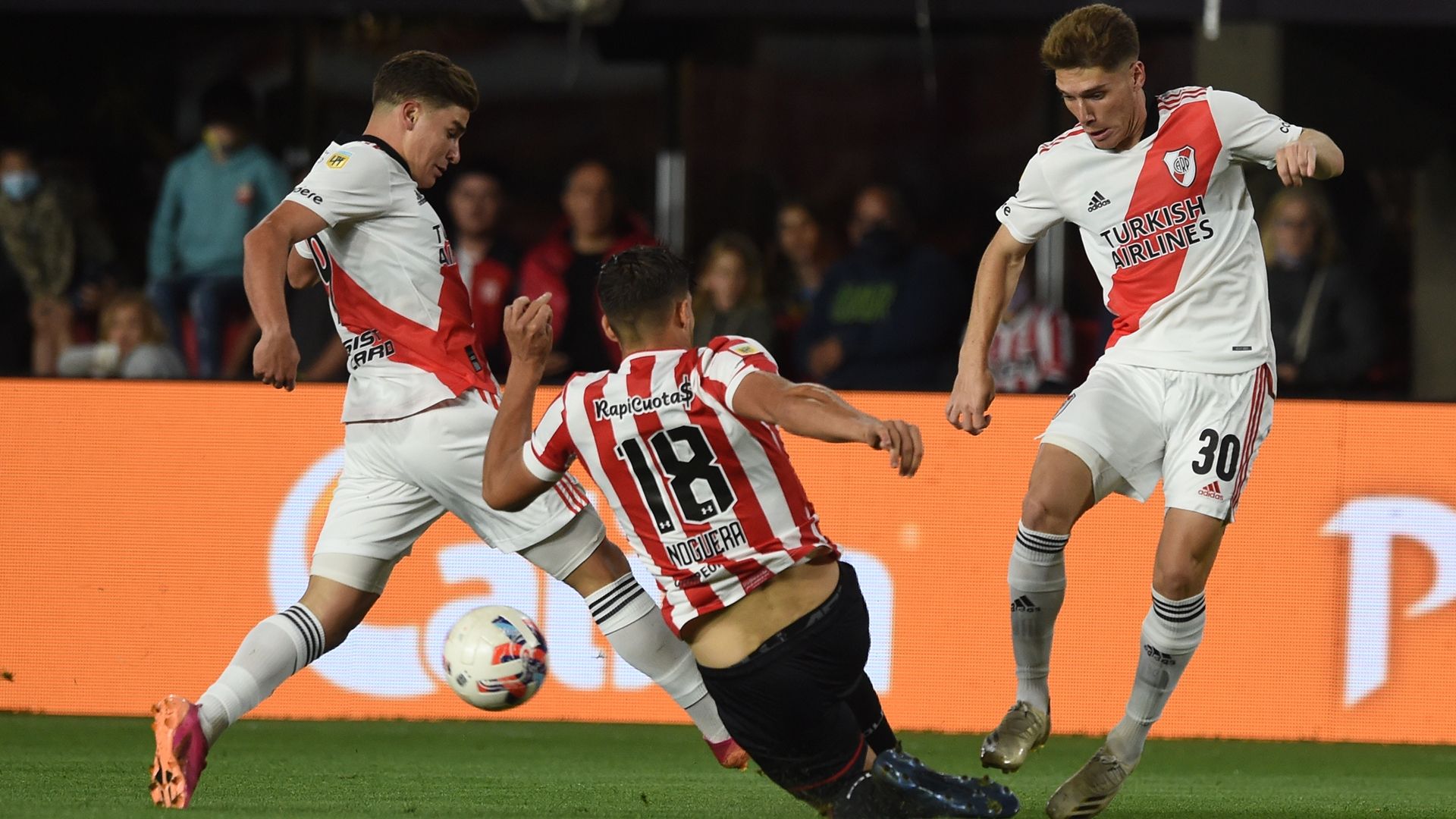 Julian Alvarez Benjamin Rollheiser Estudiantes River Torneo Liga Profesional 31102021