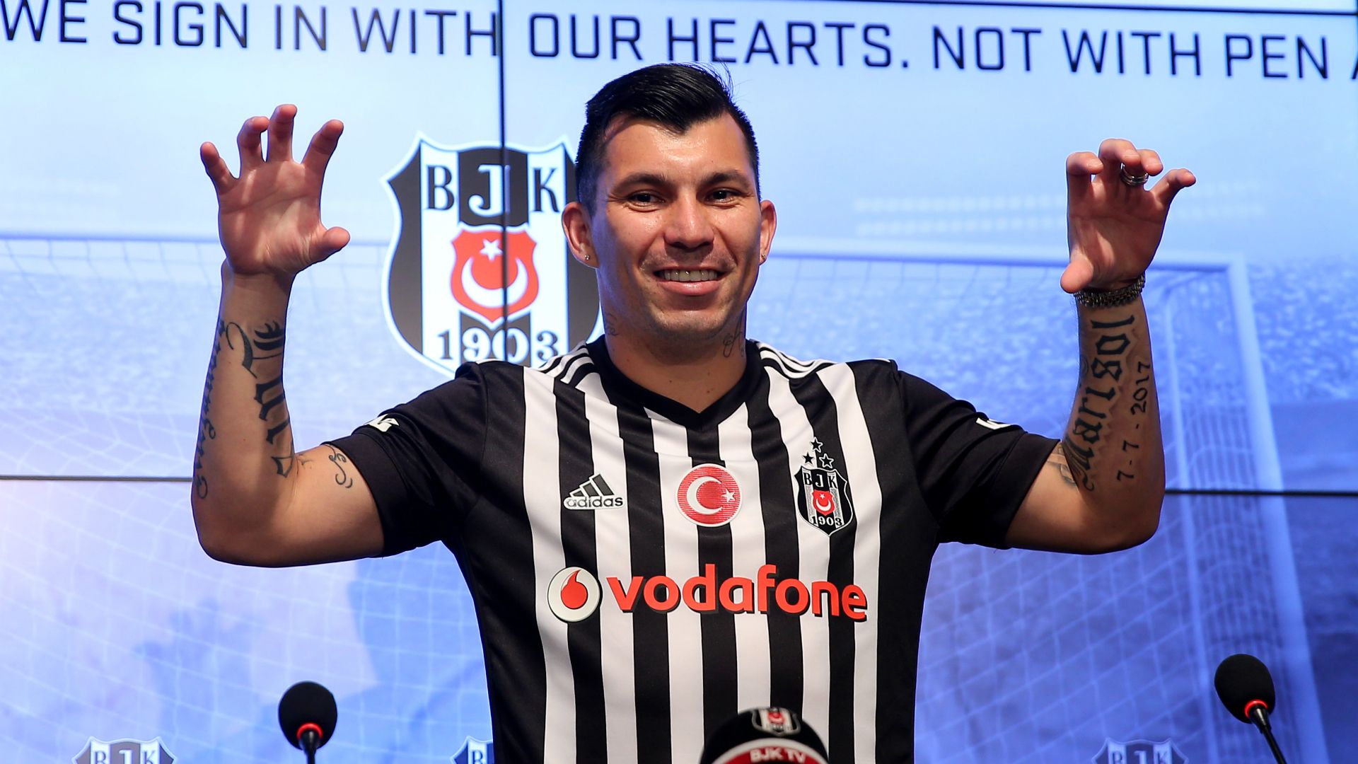Gary Medel Besiktas