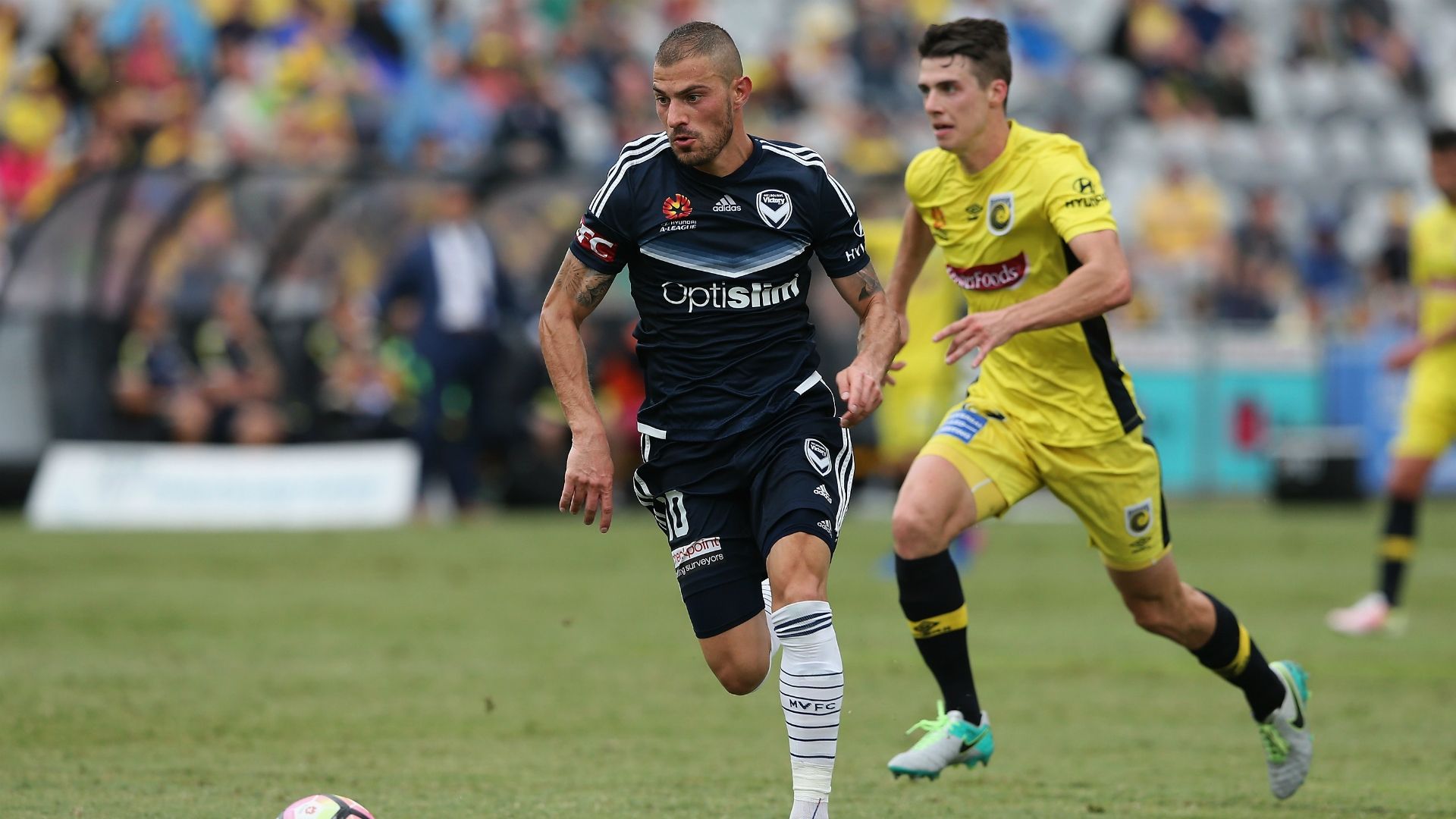 James Troisi Central Coast Mariners v Melbourne Victory A-League 19022017