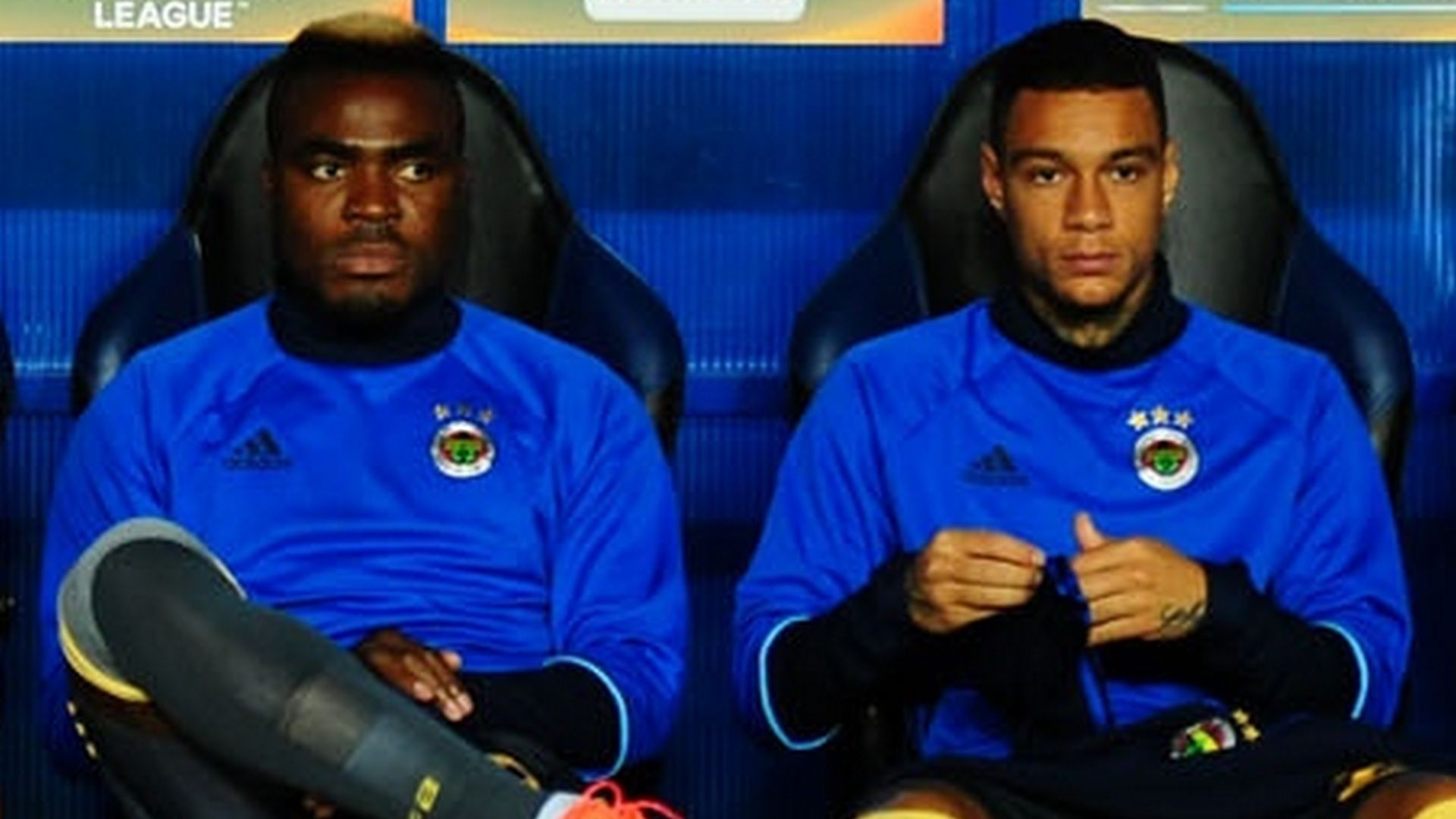 Emmanuel Emenike Gregory van der Wiel Fenerbahce
