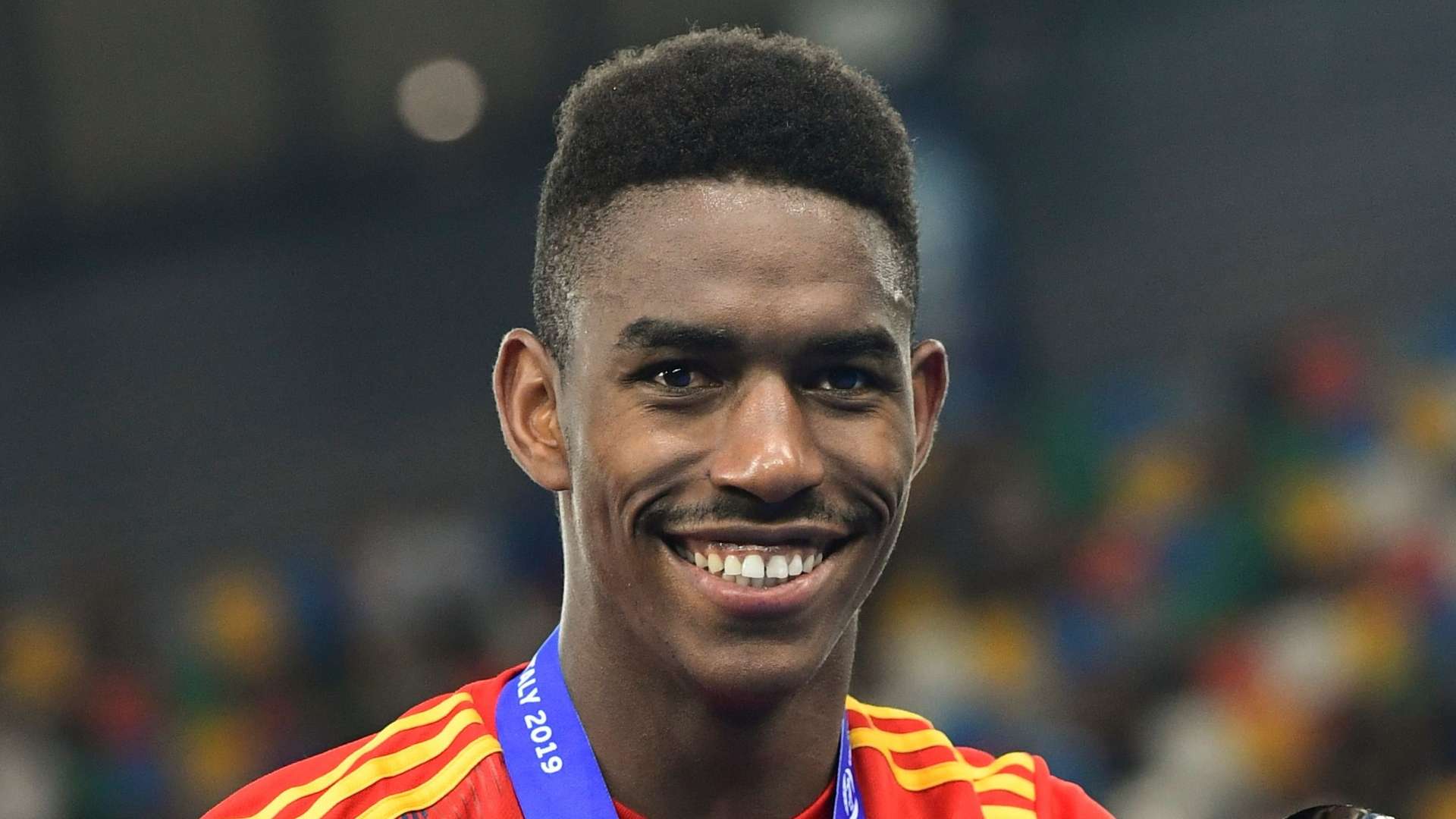 Junior Firpo, Spain