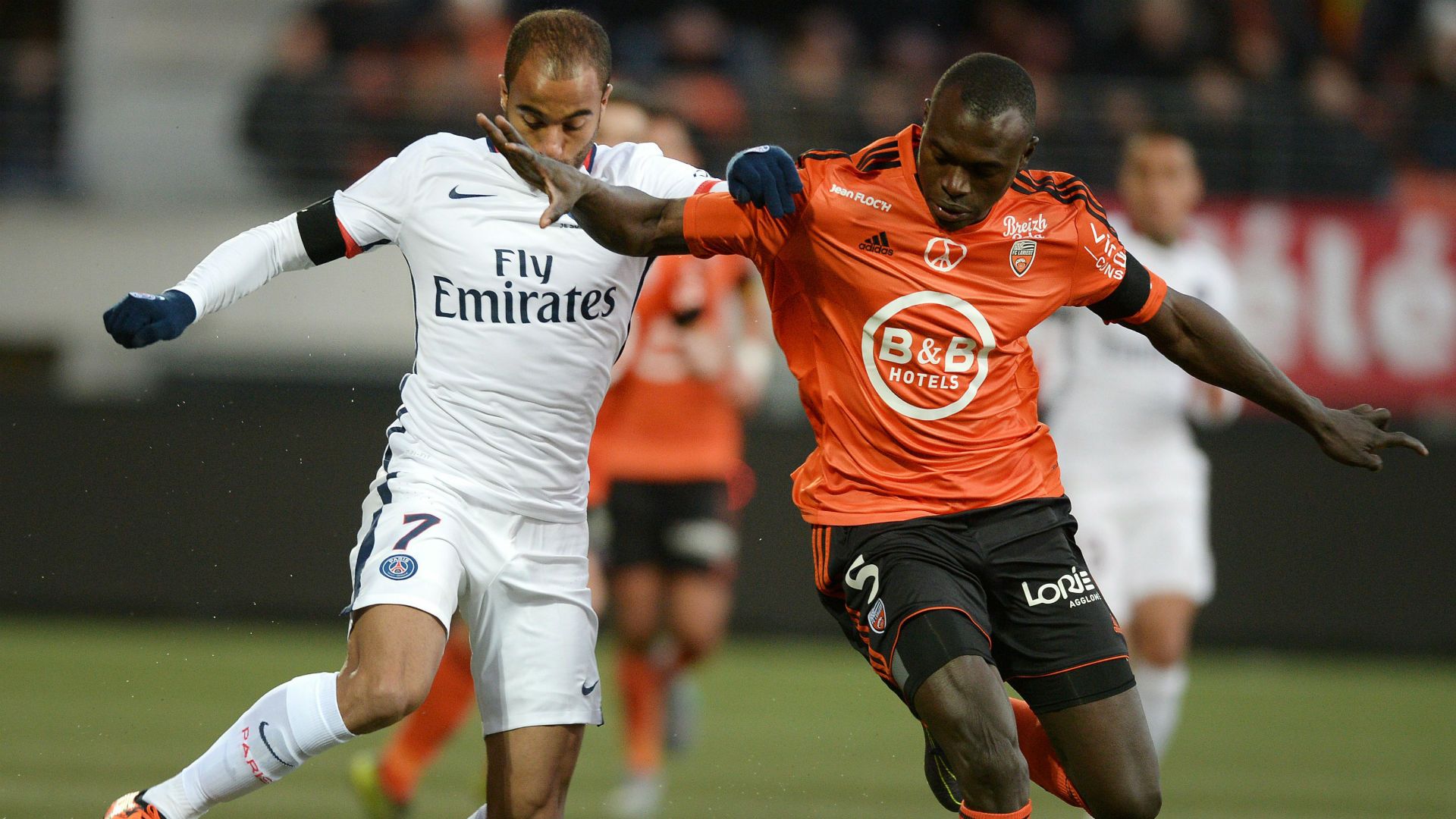 Lucas Moura Zargo Toure Lorient Paris SG Ligue 1 21112015