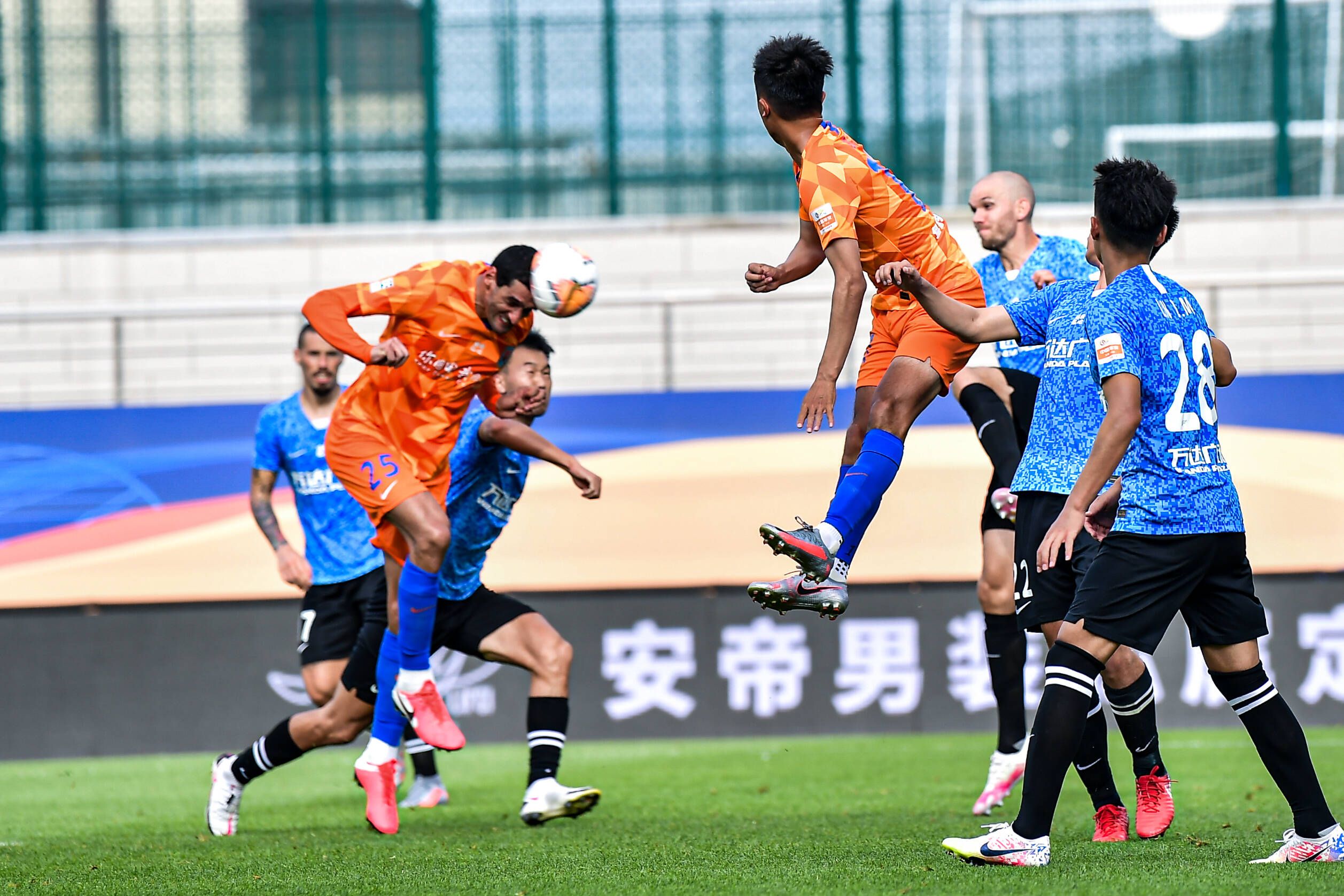 Marouane Fellaini China