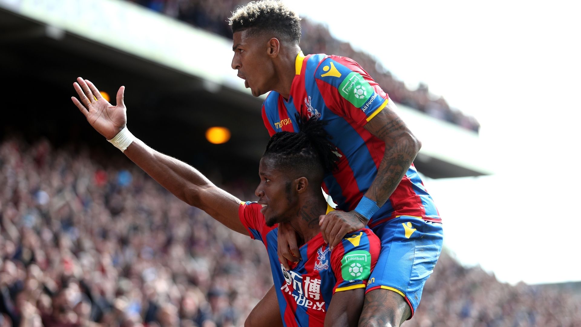 Patrick van Aanholt & Wilfried Zaha - Crystal Palace 2018
