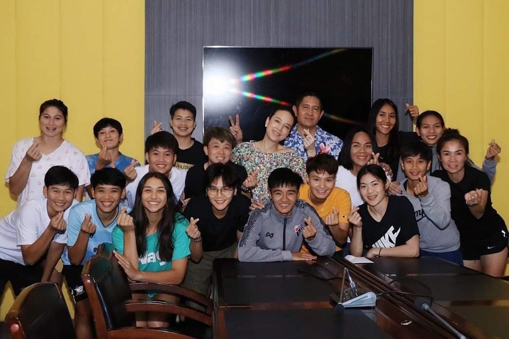 ชบาแก้ว