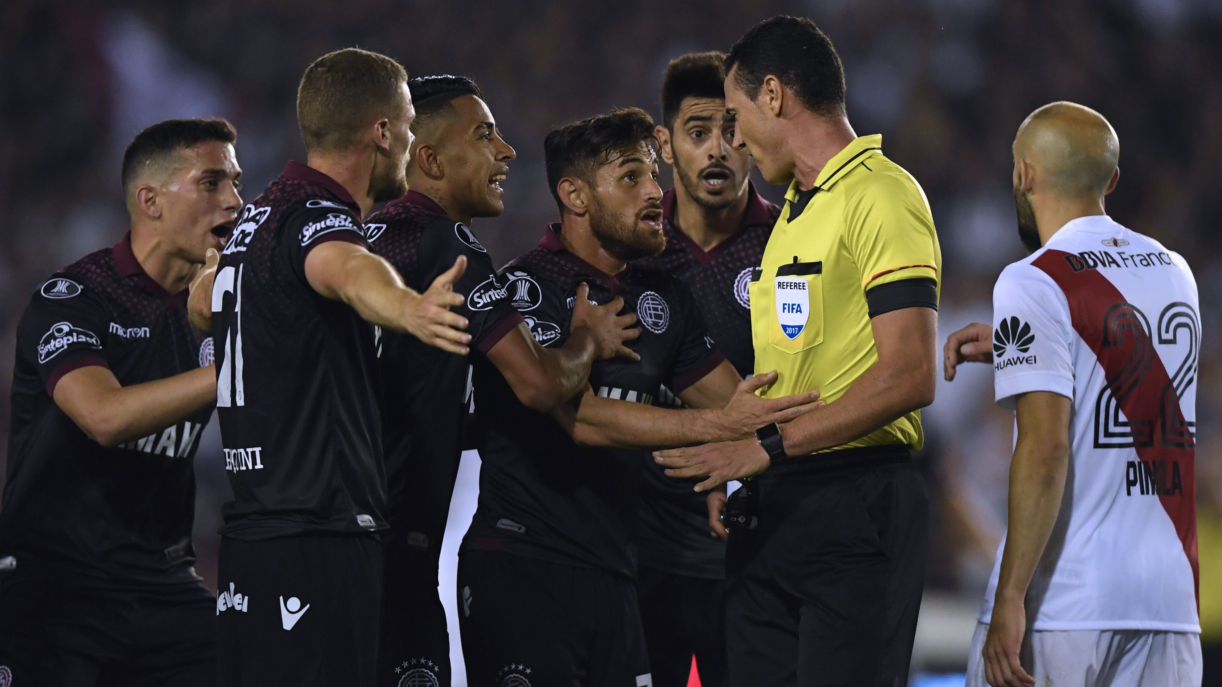 Wilmar Roldán Lanús River Plate Libertadores 2017