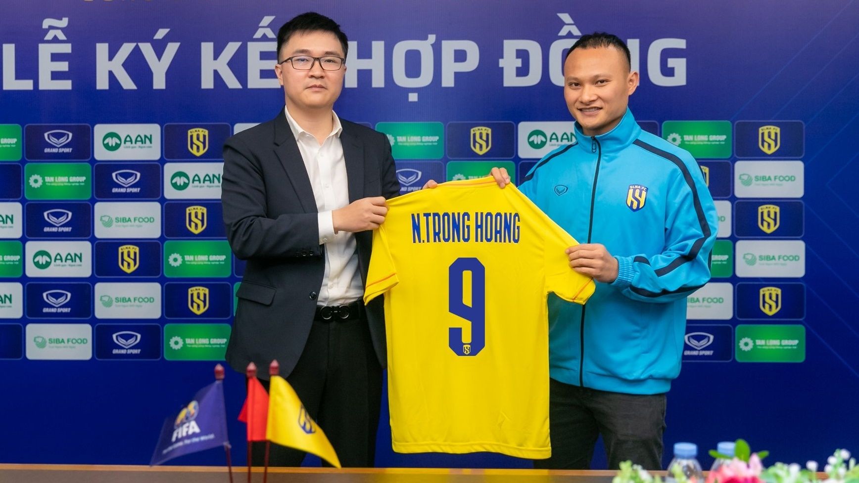 Nguyen Trong Hoang SLNA Song Lam Nghe An 2022