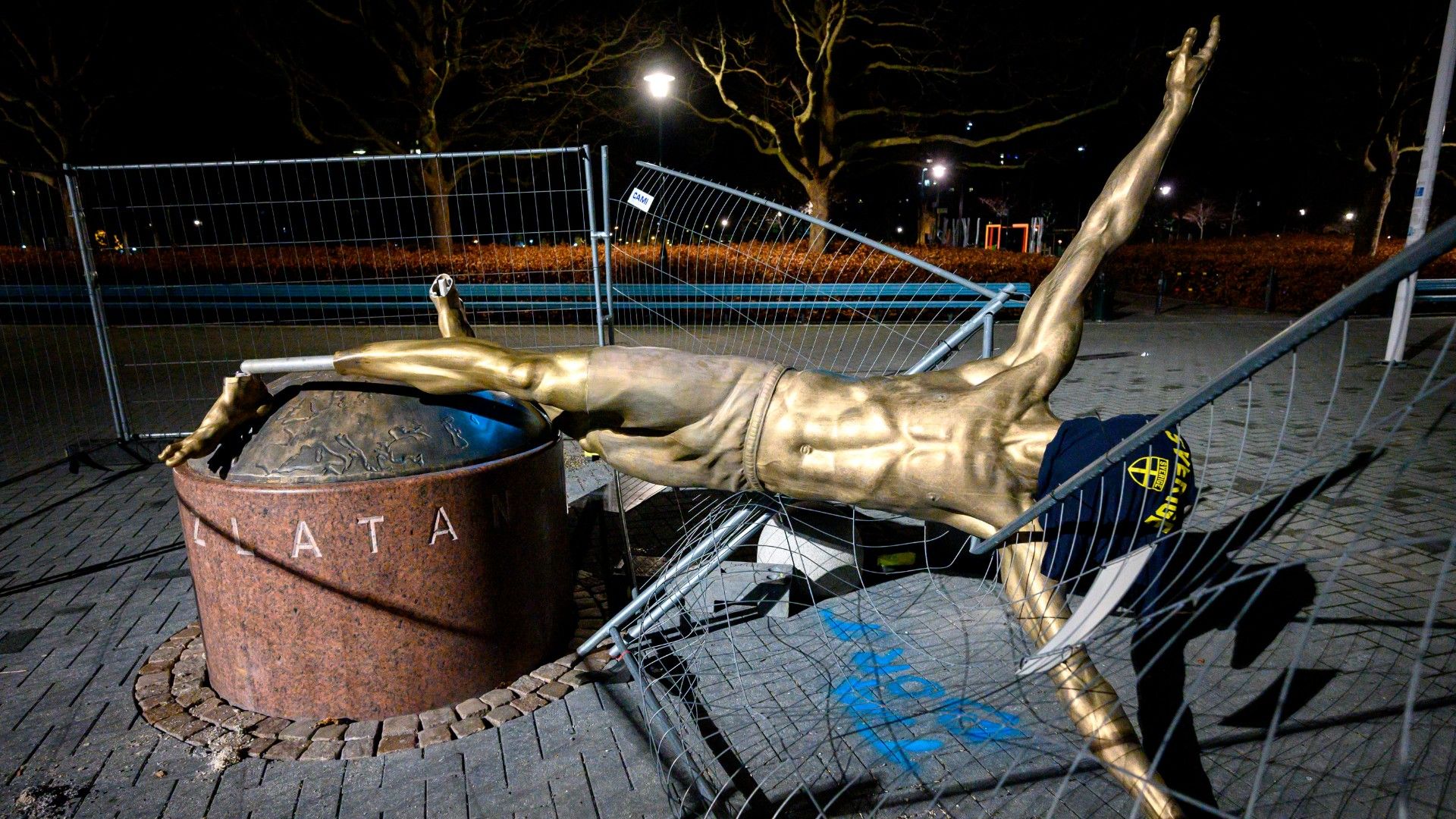 Zlatan Ibrahimovic Statue Malmö