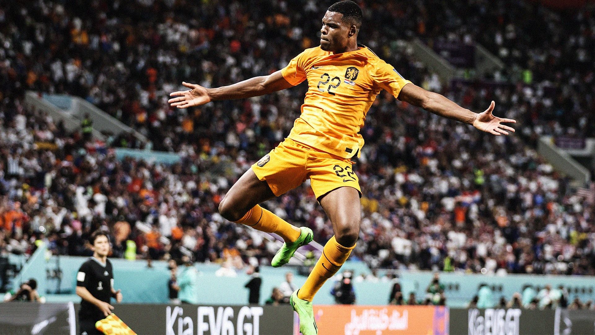 Denzel Dumfries Netherlands USA 2022 World Cup HIC 16:9