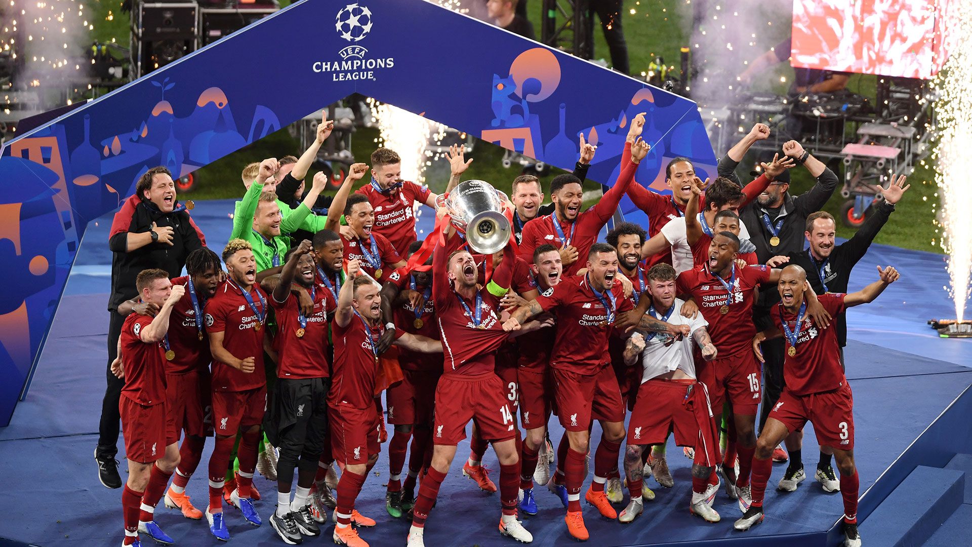 リバプール スパーズ UCLファイナル公式プログラム リバプール（3rd）20/21 UEFA CL用 N&N + パッチ4個
