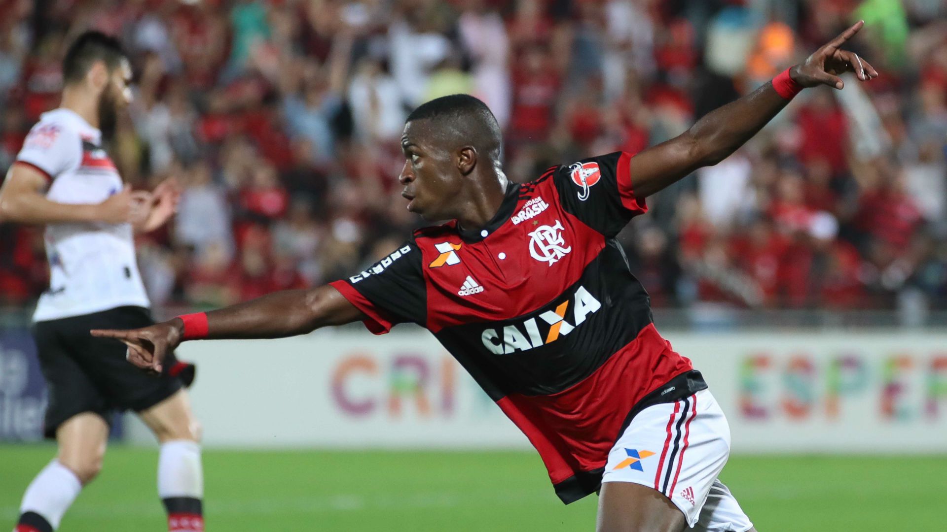 Vinícius Jr Flamengo Atlético-GO Brasileirão 19 08 2017