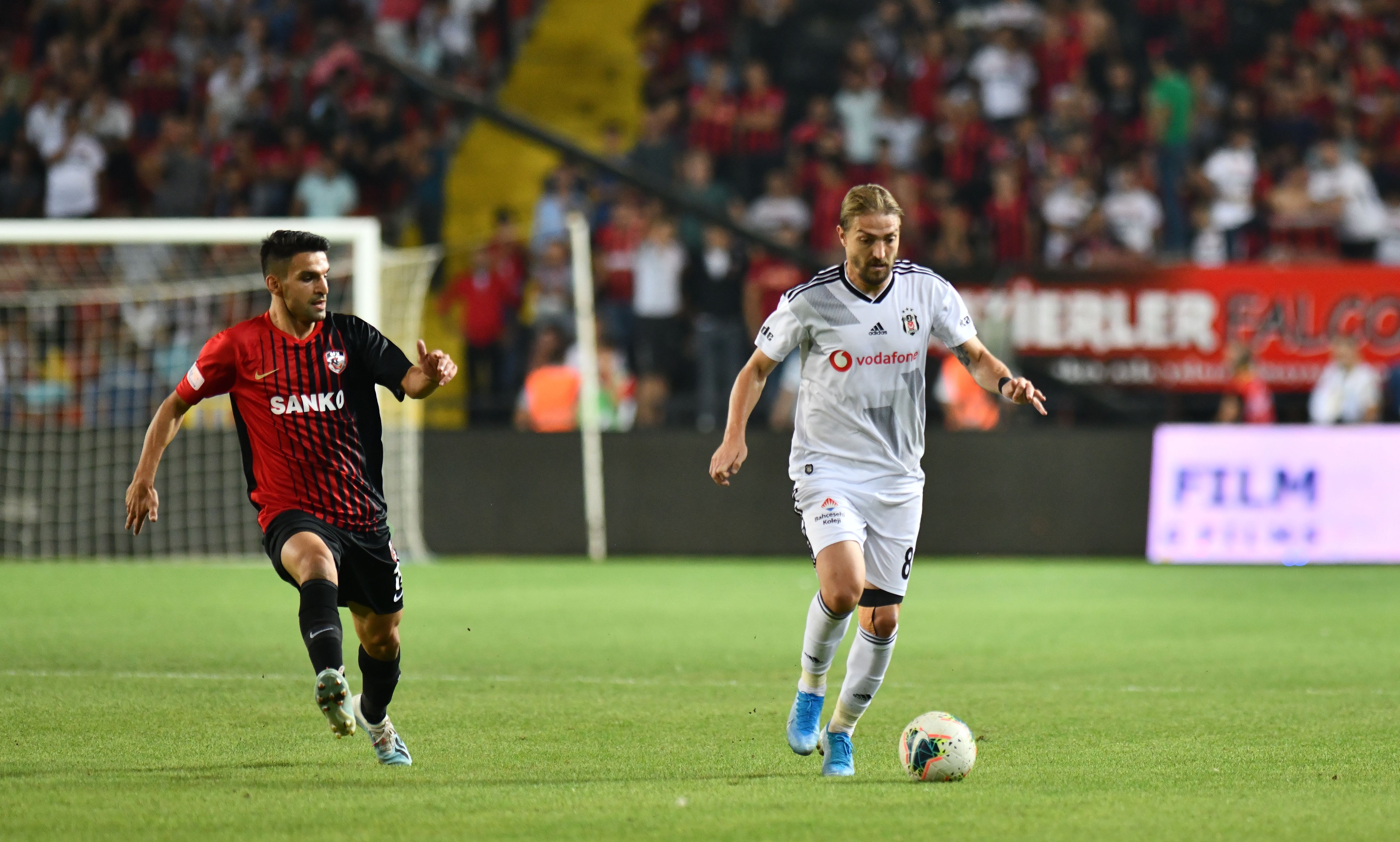 Caner Erkin - Gazisehir Gaziantep v Besiktas 09142019