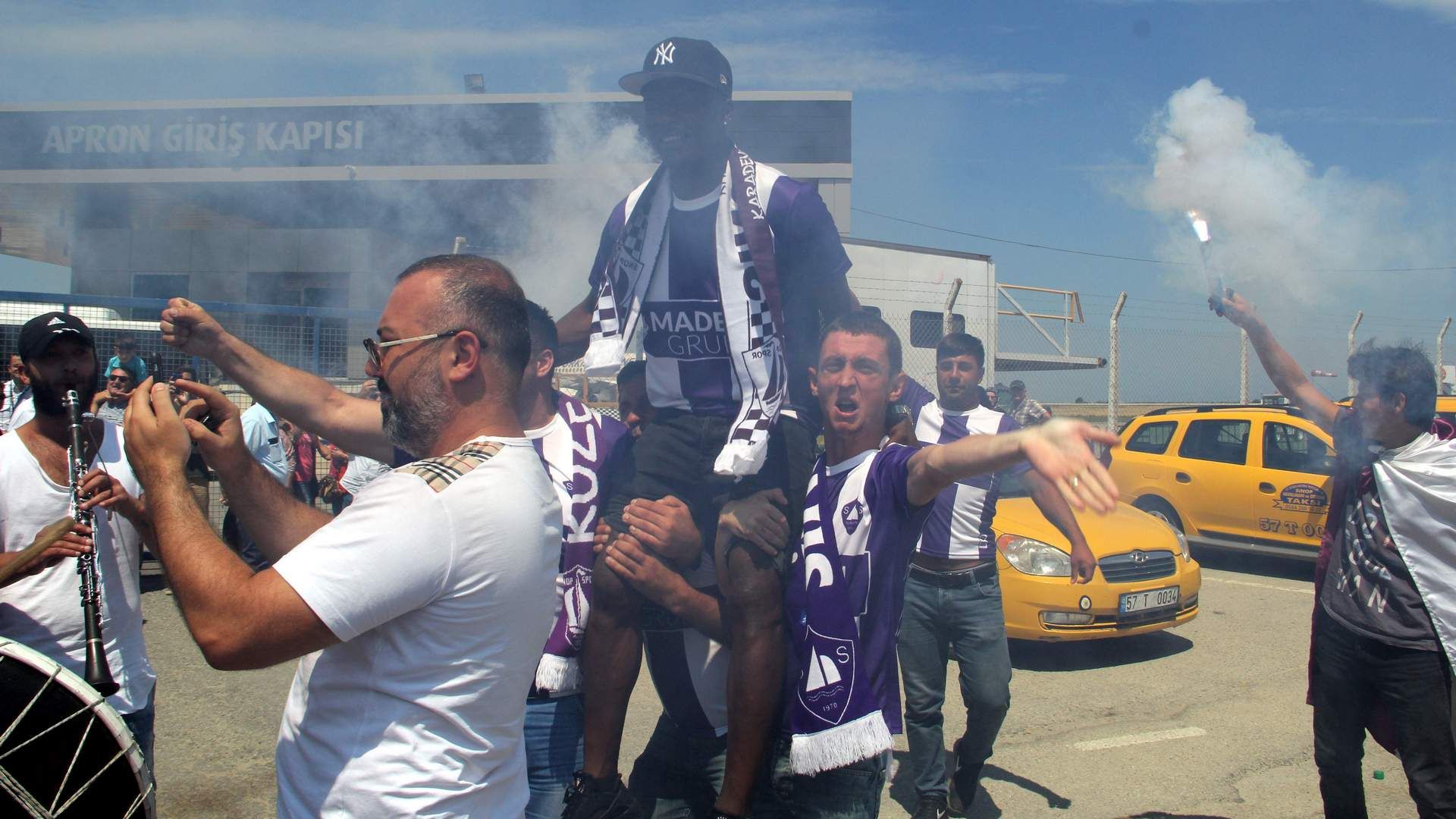 Teteh Bangura Sinopspor