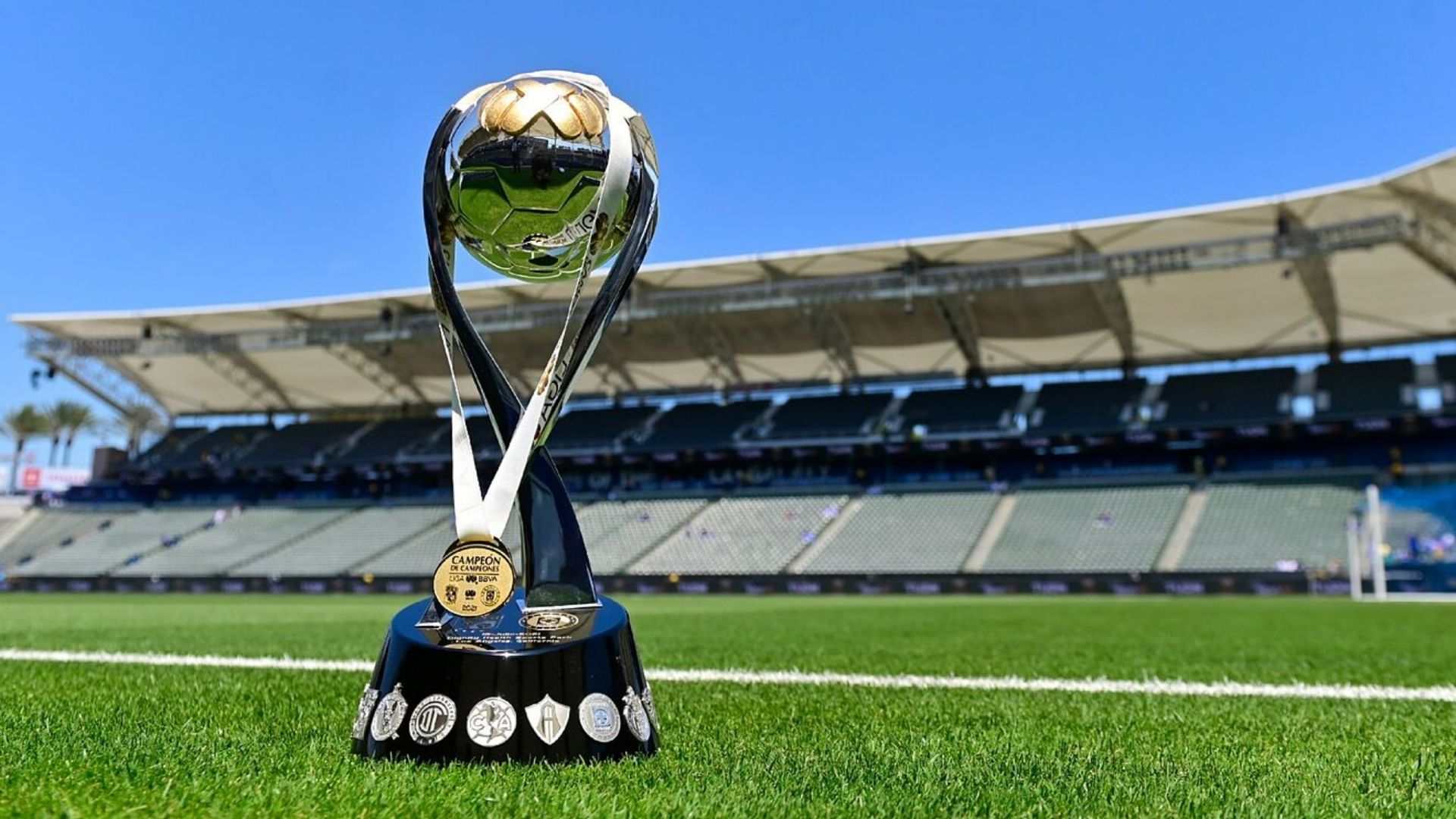 Campeón de Campeones Trofeo