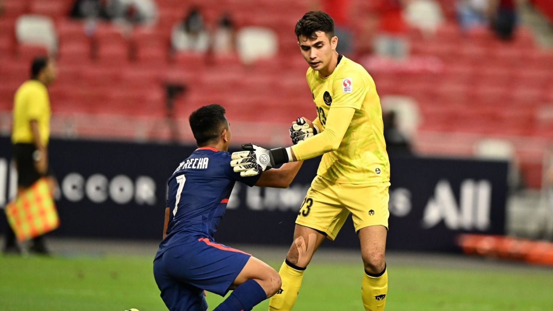 Amy Recha Pristifana & Nadeo Argawinata - Indonesia vs Singapura AFF Suzuki Cup 2020