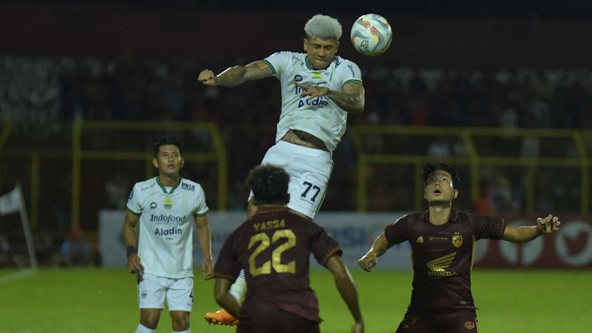 Ciro Alves - PSM vs Persib