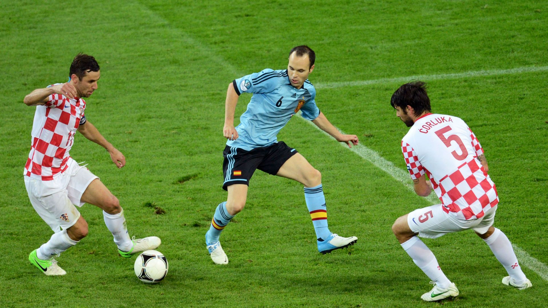 darijo srna andres iniesta vedran corluka - croatia 0 spain 1 - euro 2012 - 18062012
