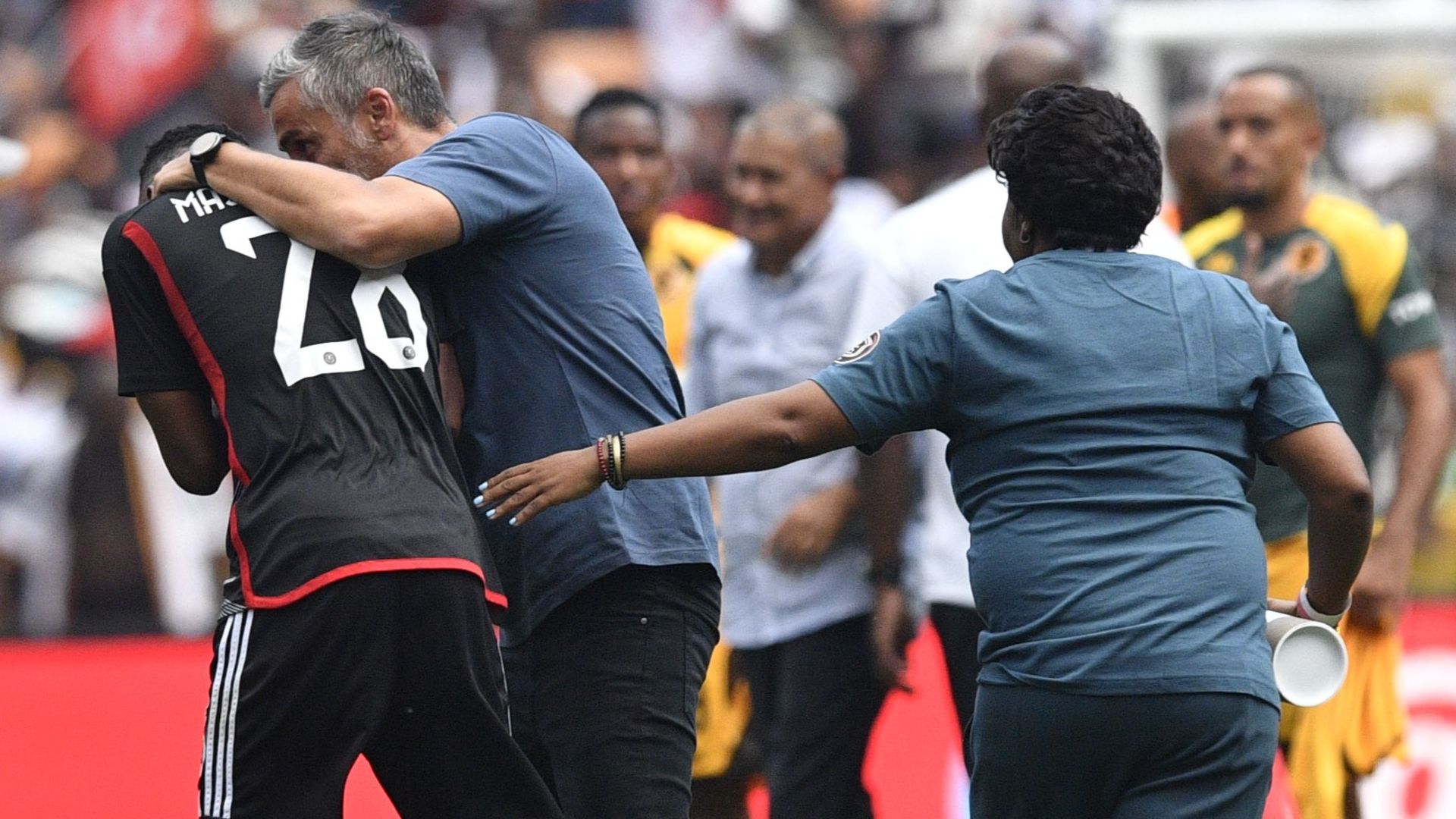 Riveiro talks about his Orlando Pirates future - 'I am sorry to disappoint you and Mzansi' | Goal.com South Africa