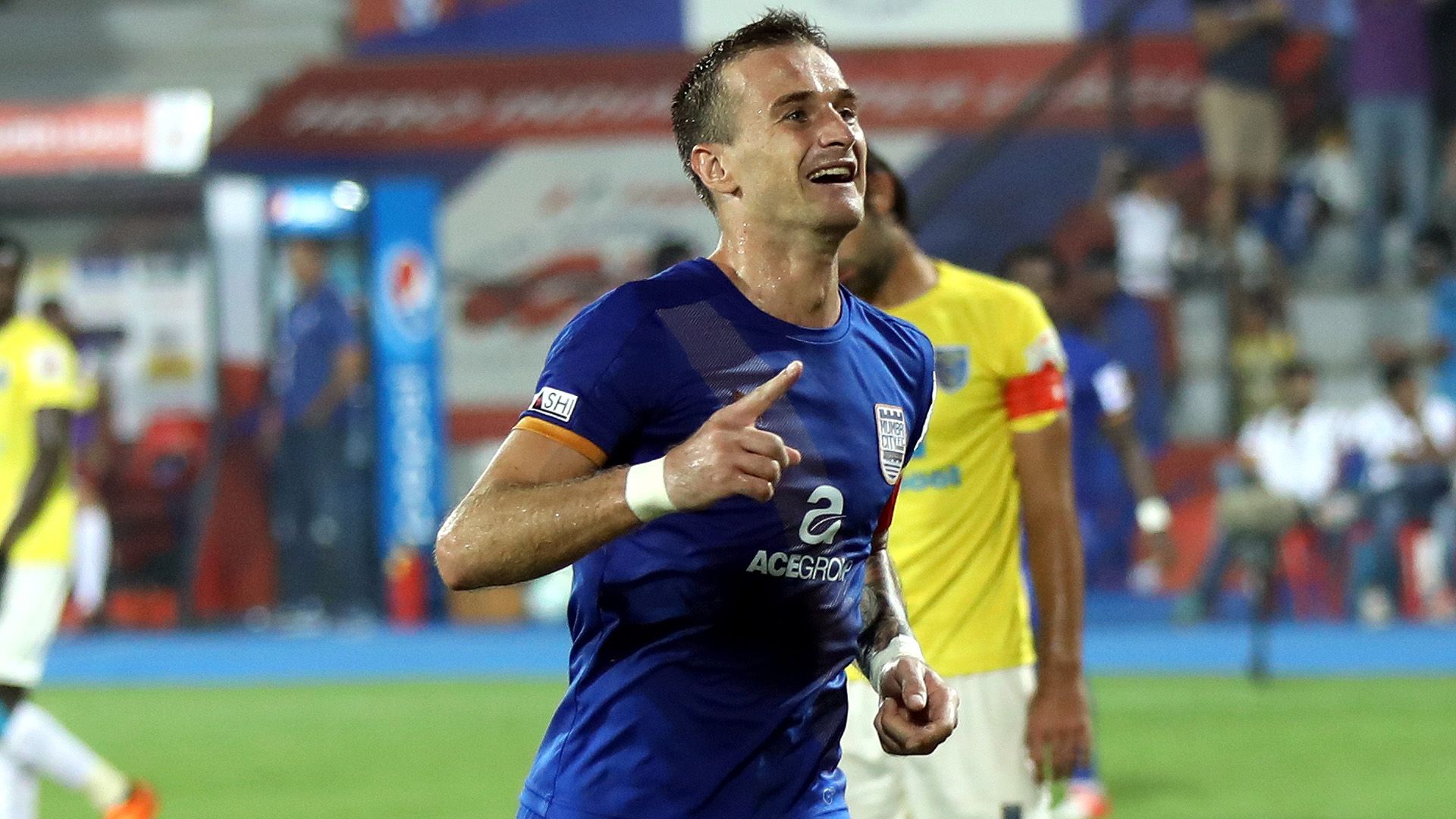 Lucian Goian Mumbai City FC Kerala Blasters FC ISL season 3 2016