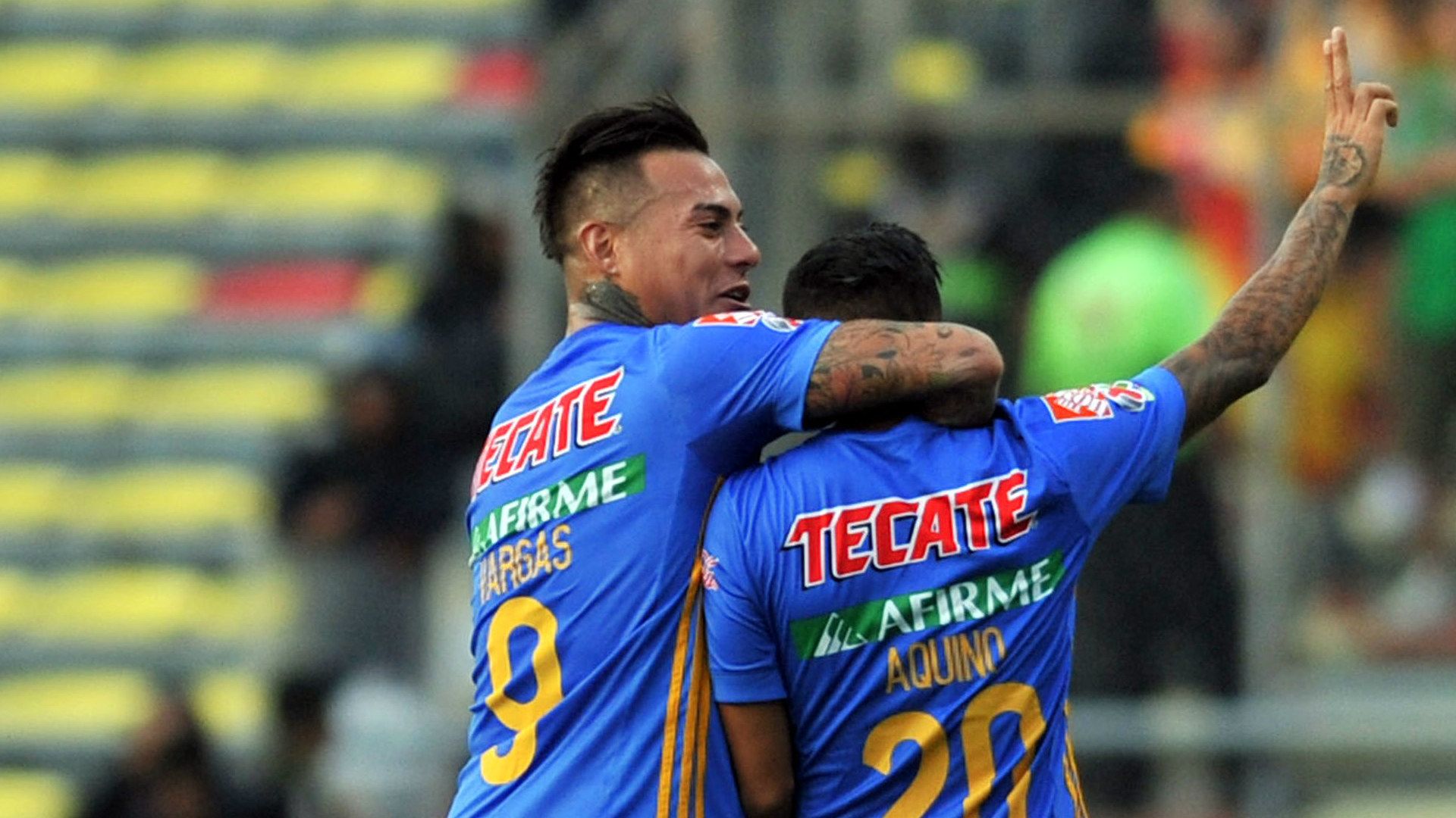 Eduardo Vargas Javier Aquino Tigres