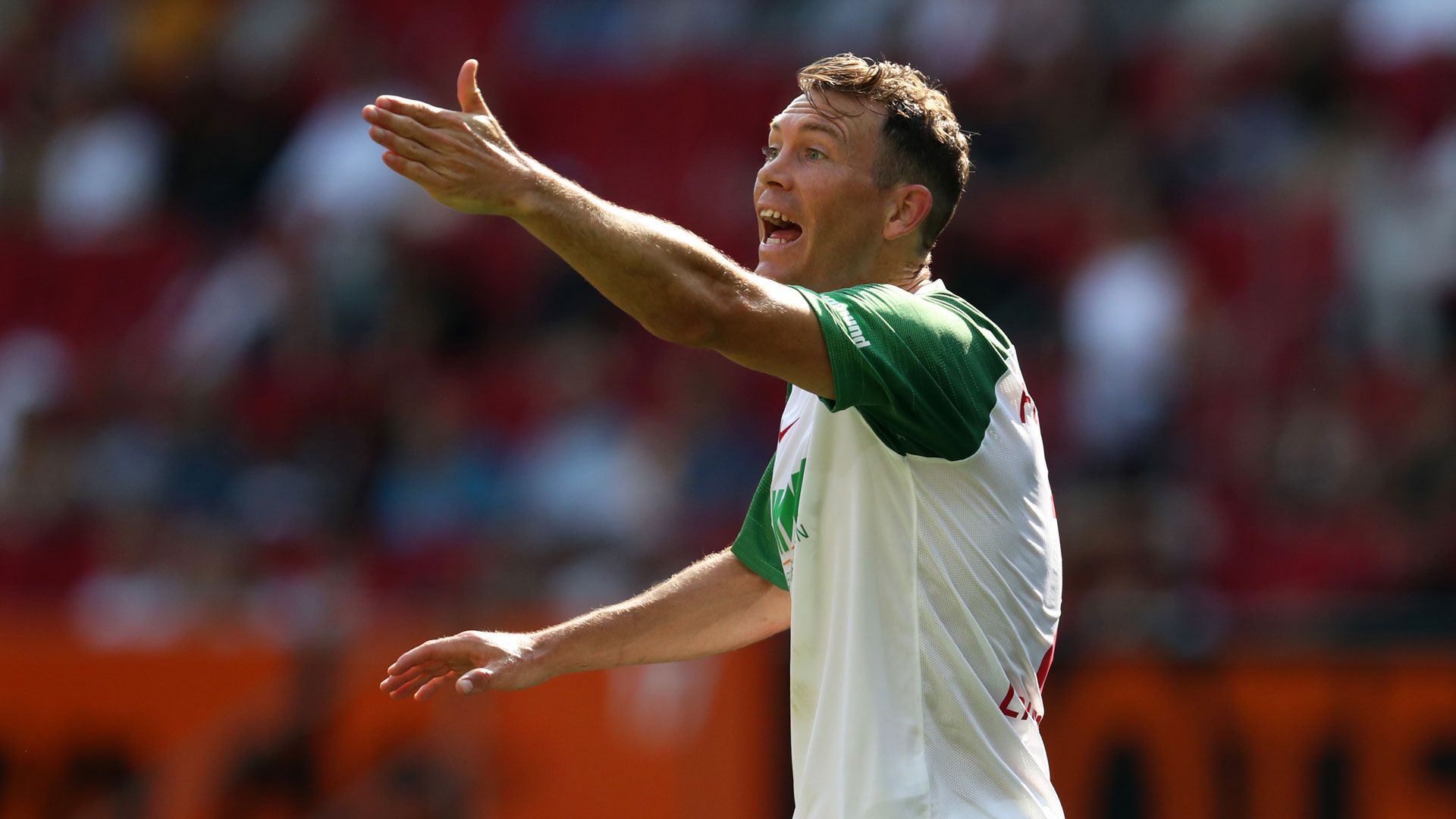 Stephan Lichtsteiner FC Augsburg