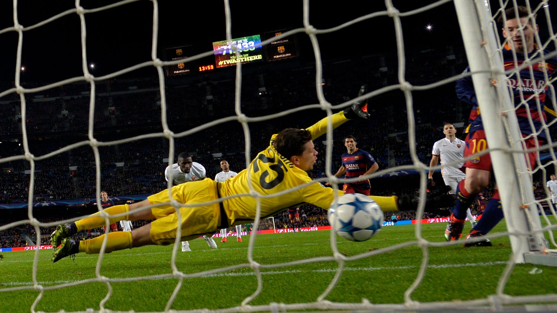 Wojciech Szczesny Lionel Messi goal