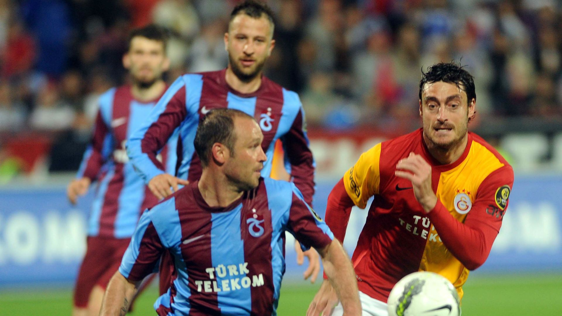 Trabzonspor v Galatasaray 280412
