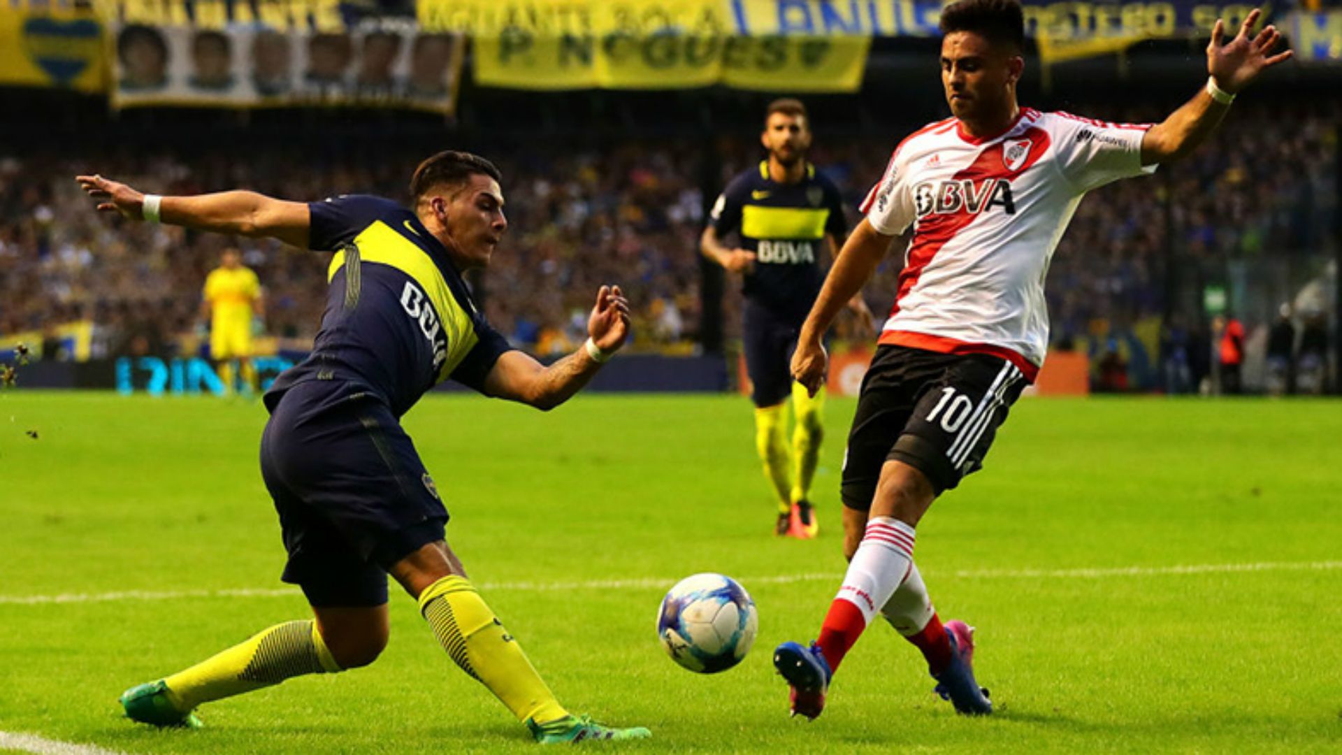 Cristian Pavon Gonzalo Martinez Boca River Primera Division 2016-17