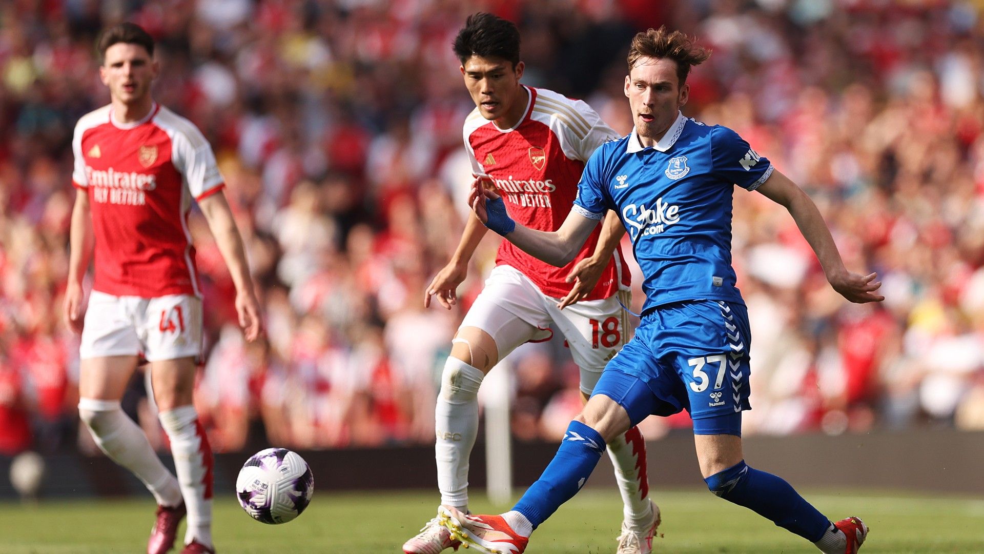 tomiyasu arsenal everton