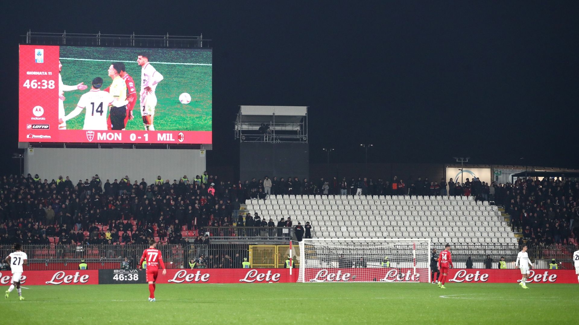 Milan fans left Monza stadium 02112024