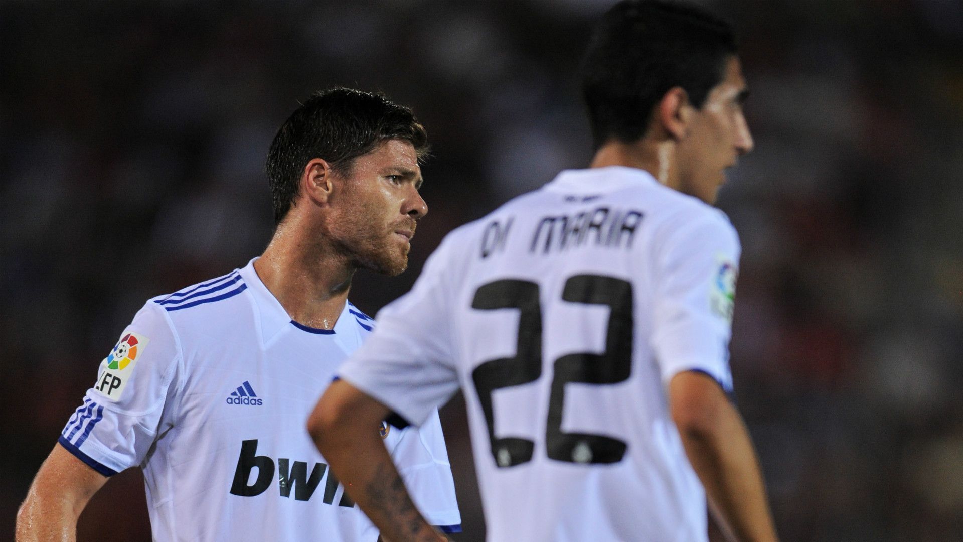 Xabi Alonso Angel Di Maria Real Madrid 29082010