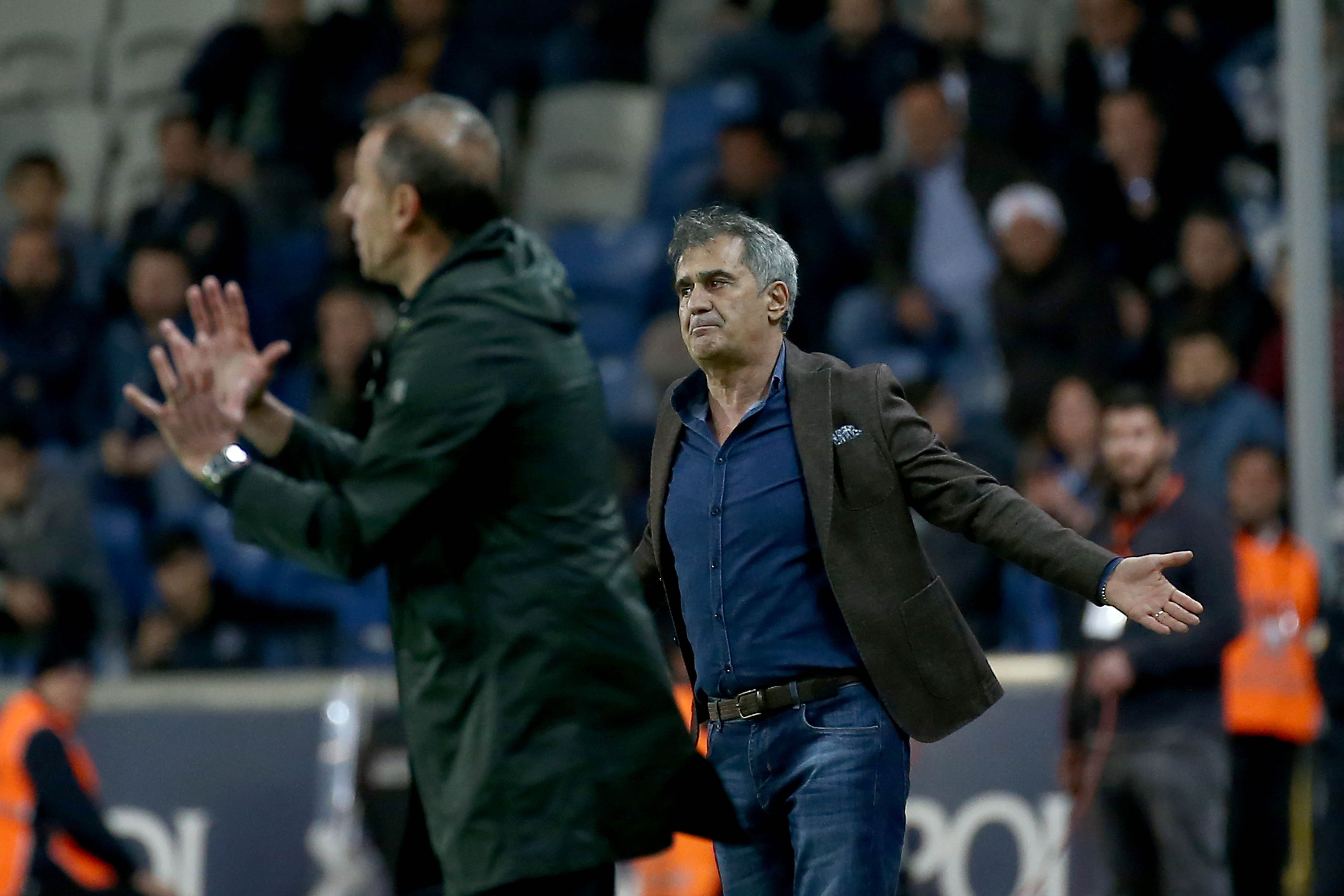 Abdullah Avci Senol Gunes Basaksehir Besiktas Turkish Super League 11/03/18