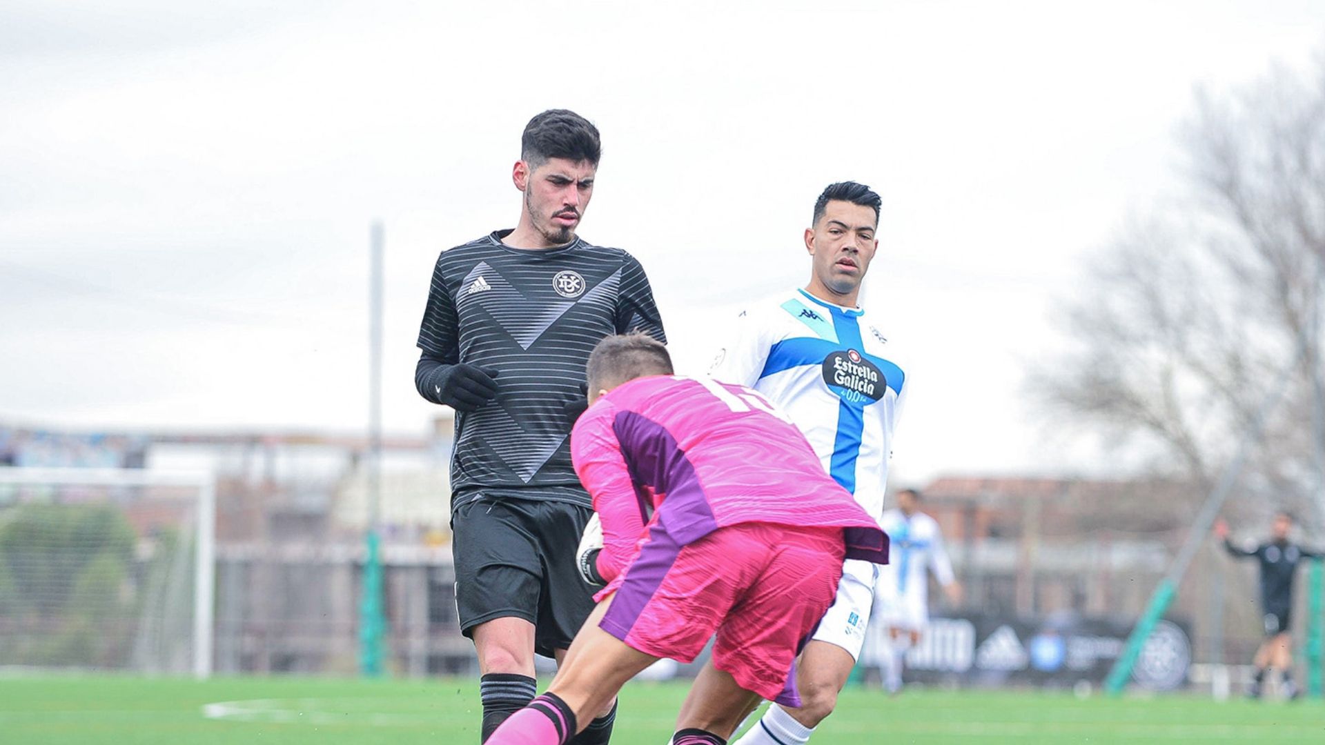 Miku DUX Internacional vs. Deportivo