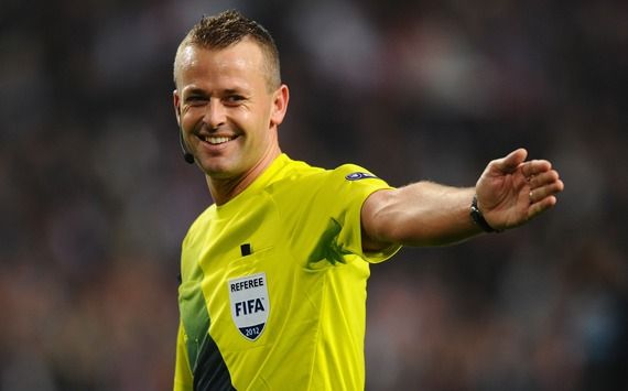 Referee Svein Oddvar Moen