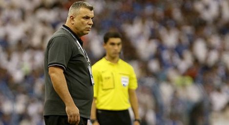 كوزمين مدرب أهلي دبي