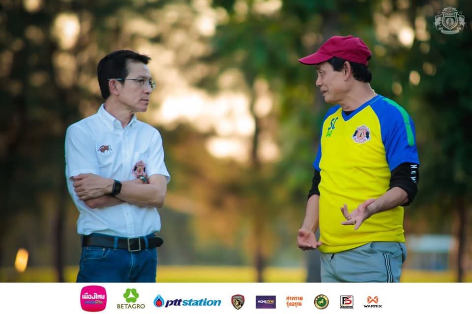 ธเนศ เครือรัตน์, สมชาย ชวยบุญชุม