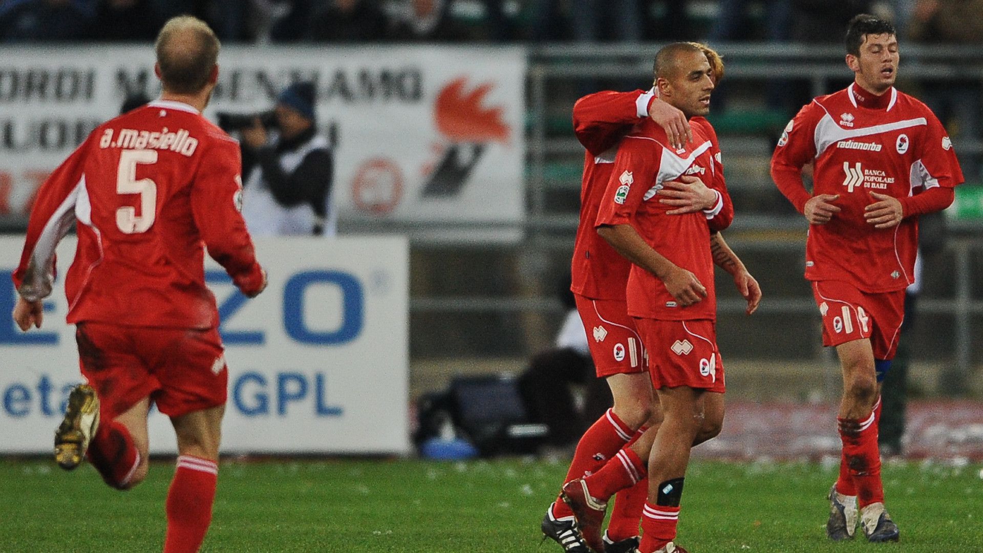 Bari Juventus Sergio Almiron Serie A