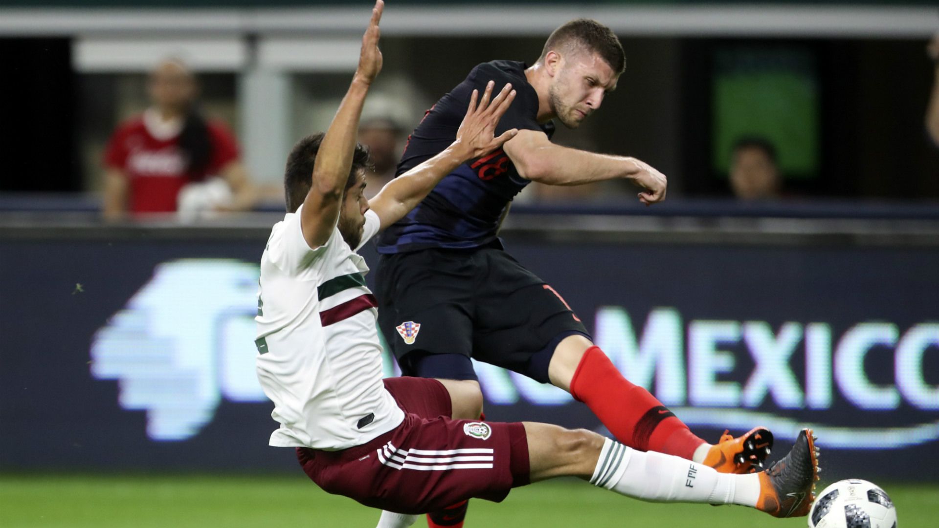 Nestor Araujo Mexico