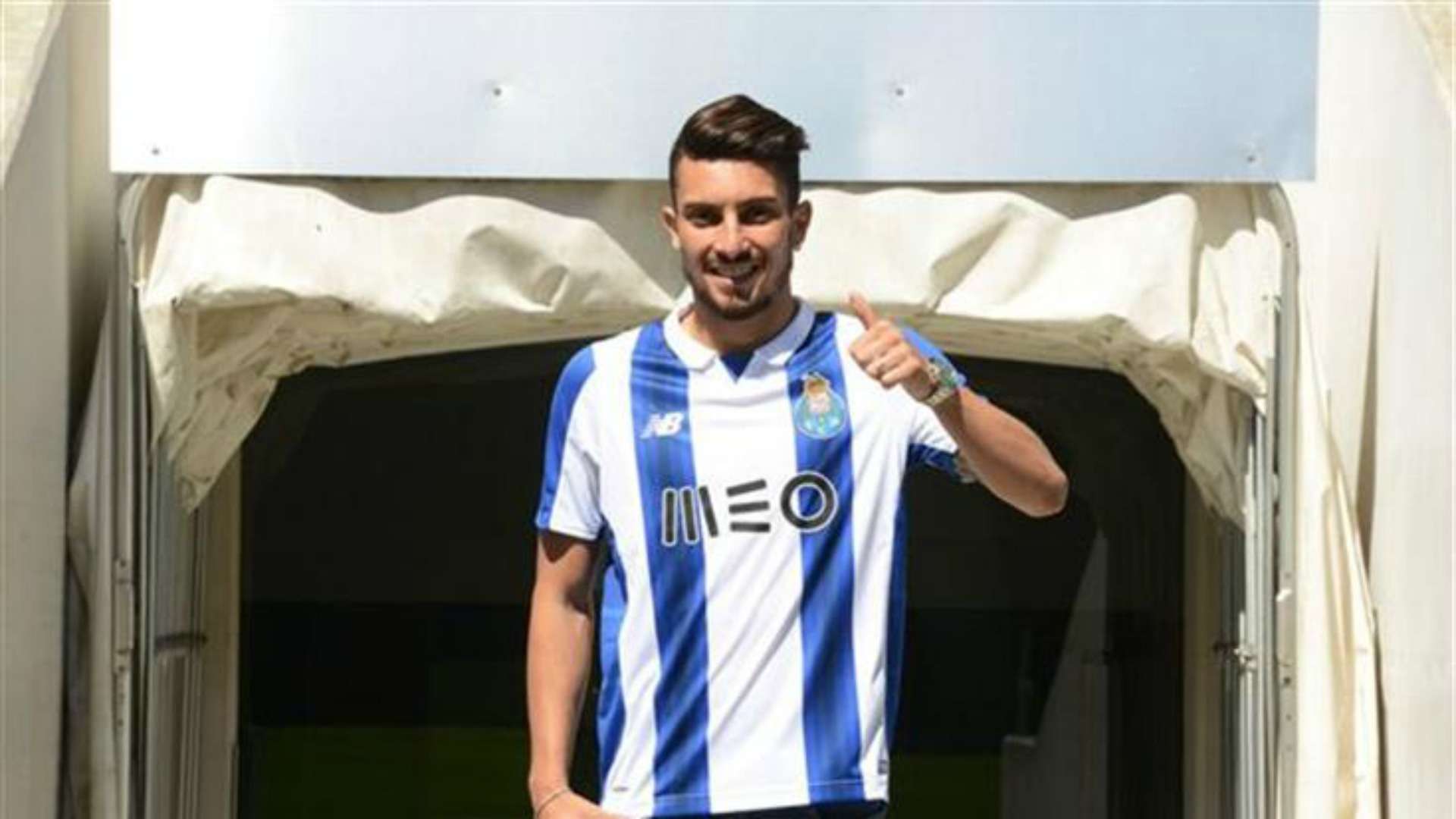 alex telles porto