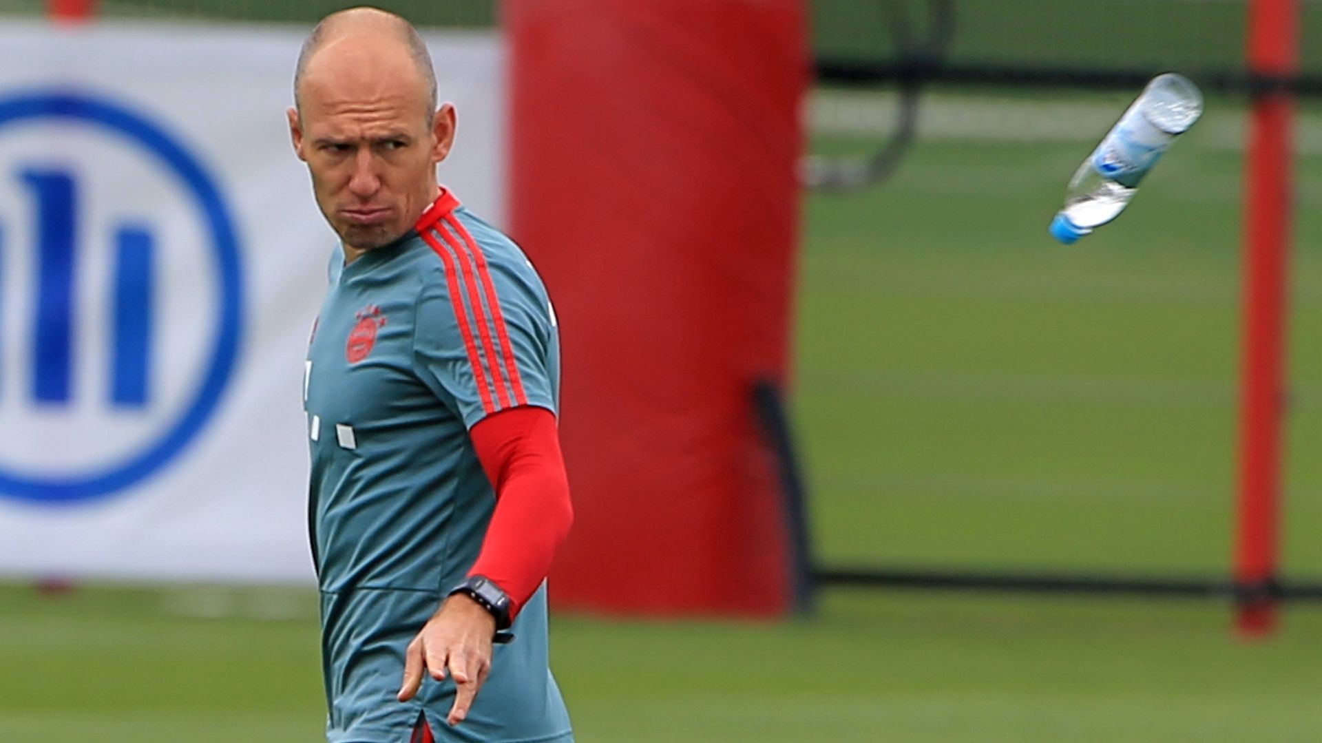 ONLY GERMANY Arjen Robben Bayern Munchen training 2019