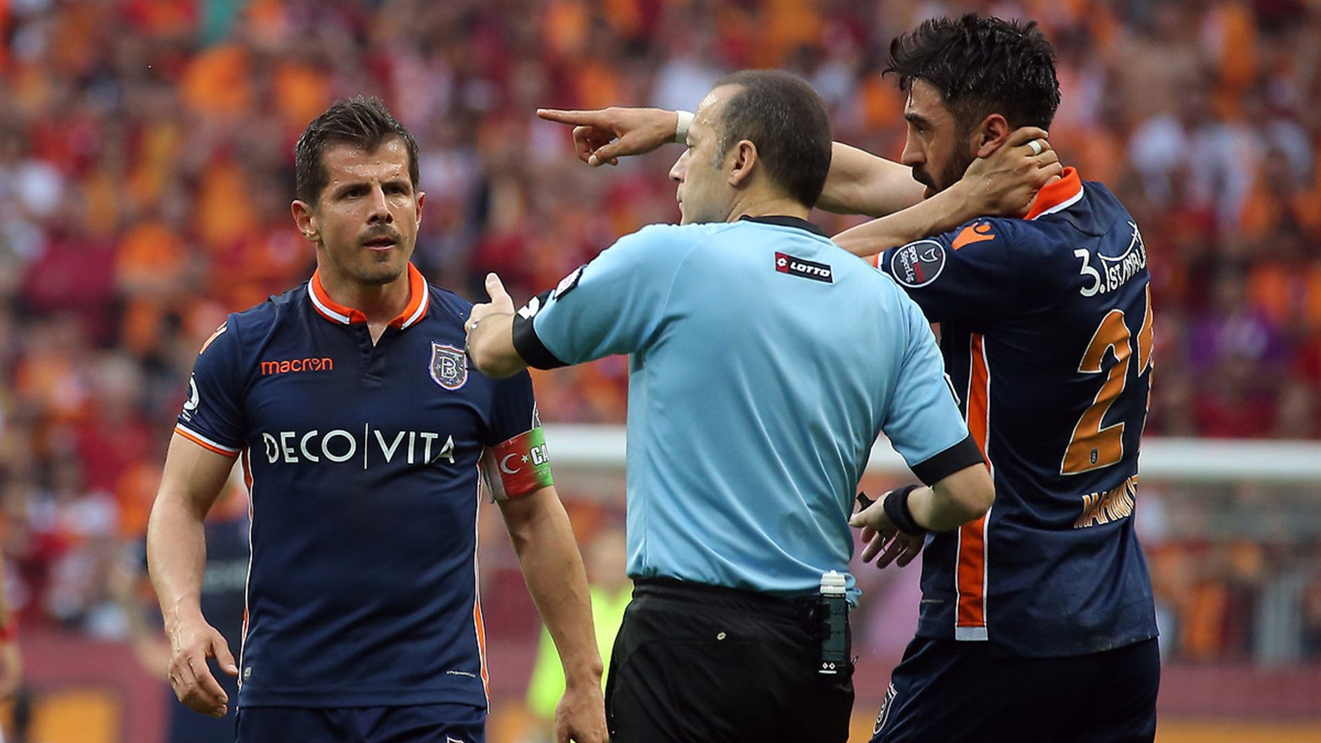 Emre Belozoglu galatasaray basaksehir