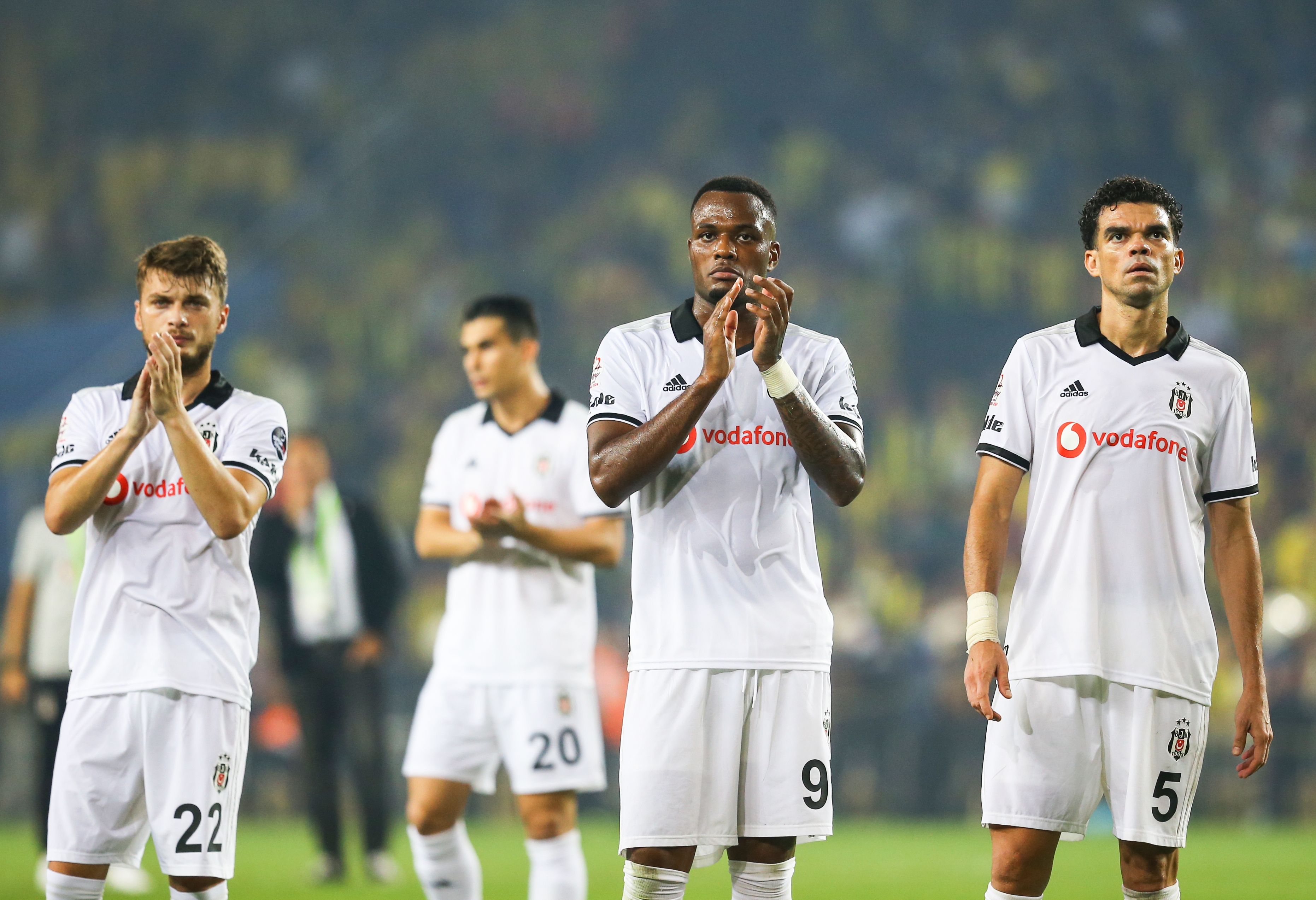 Adem Ljajic Cyle Larin Pepe Fenerbahce Besiktas Super Lig 09/24/18