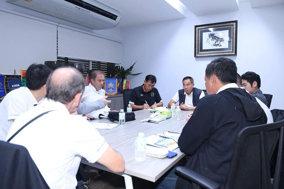 มิโลวาน ราเยวัช