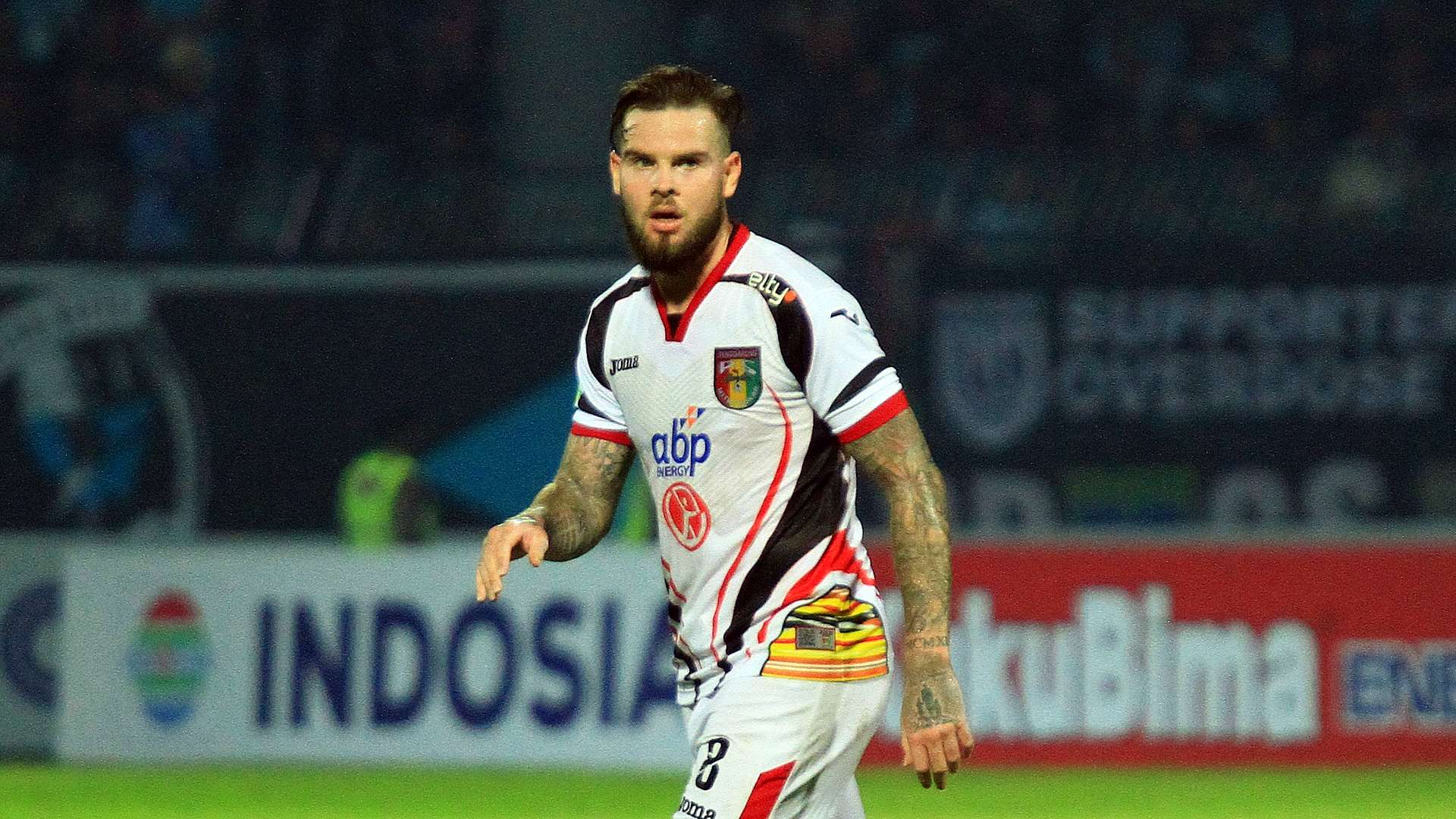 Danny Guthrie - Mitra Kukar