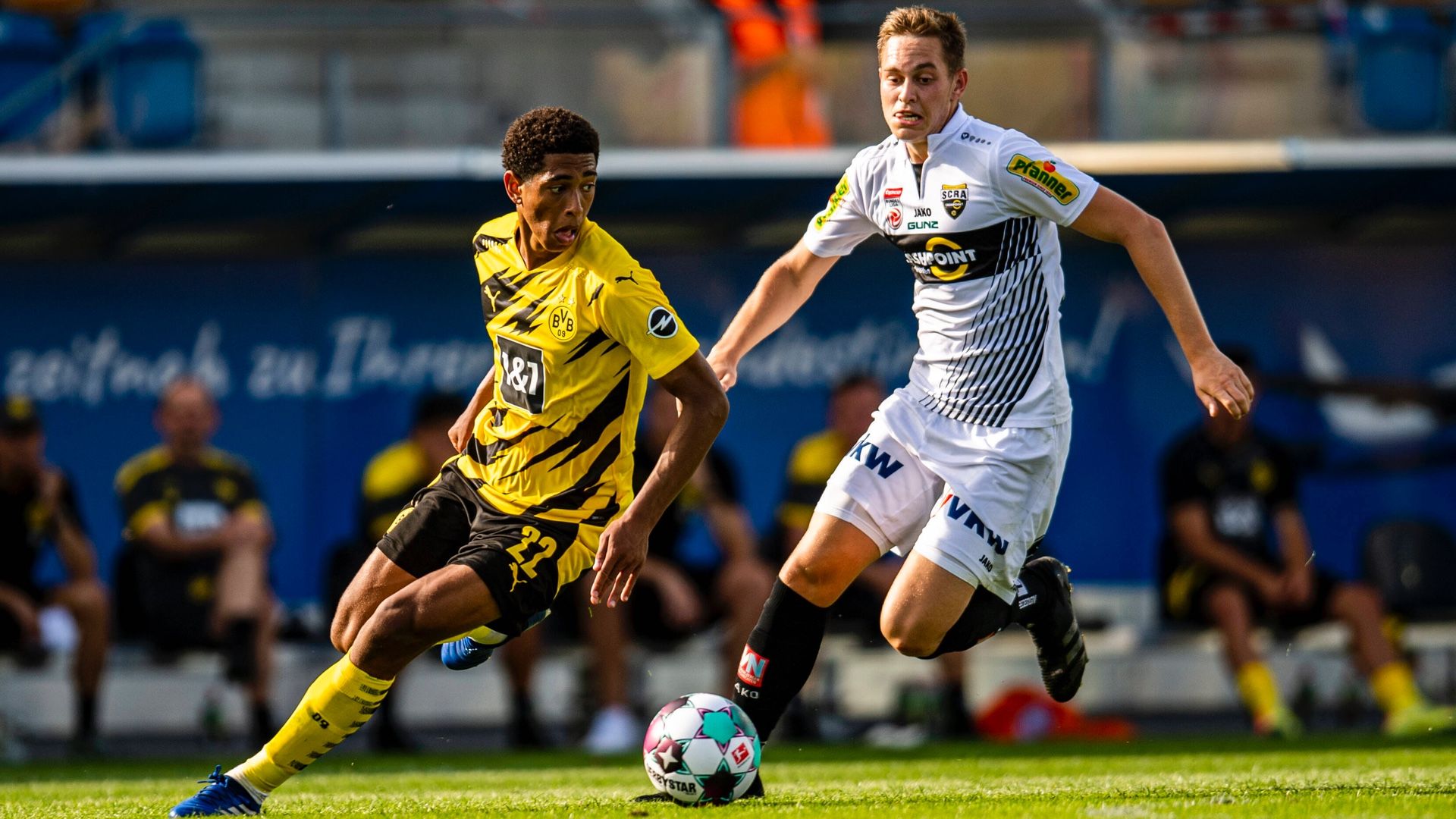 ONLY GERMANY Jude Bellingham Borussia Dortmund Altach 2020