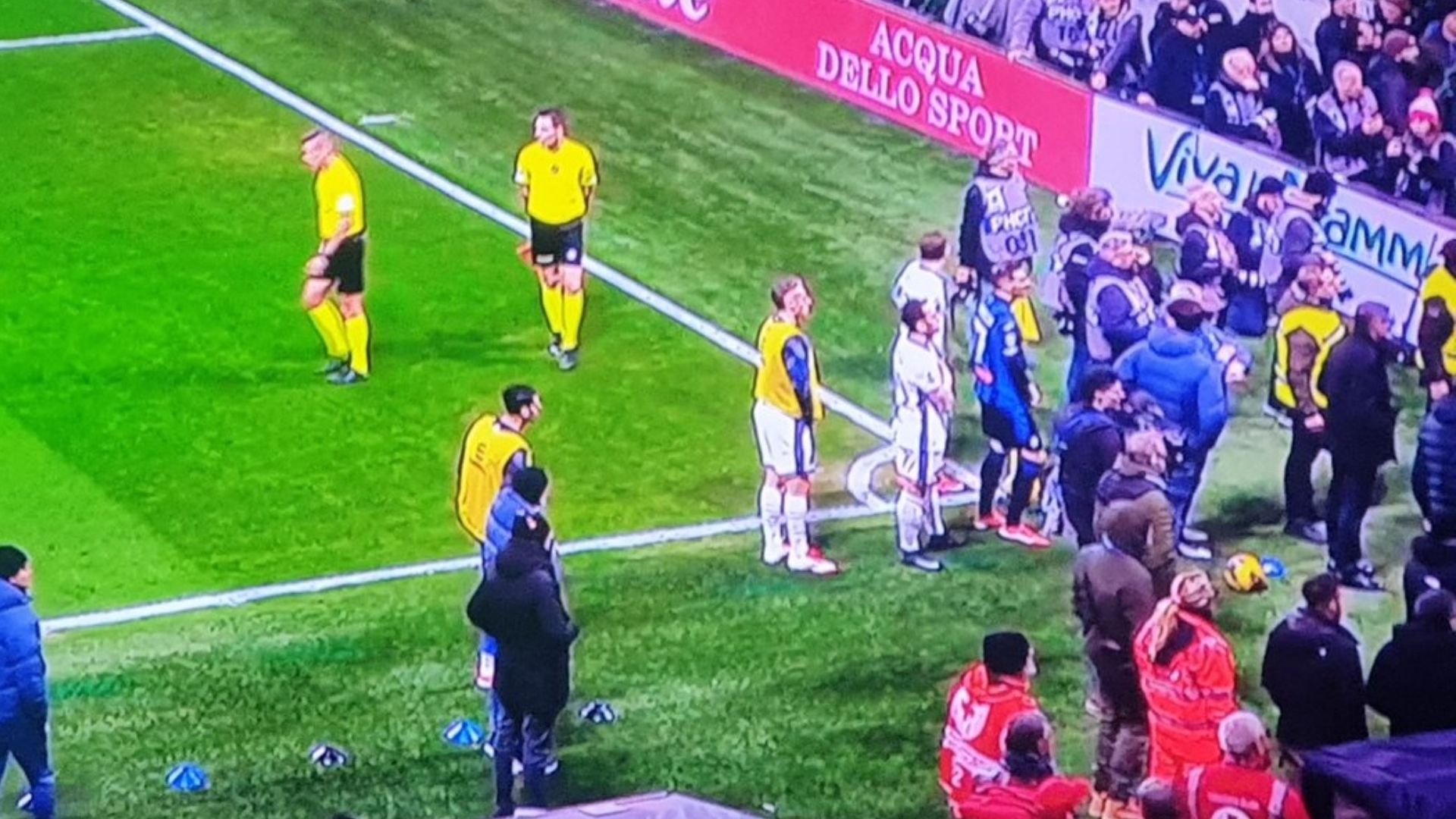 Inter dreht nach medizinischem Notfall auf: Champions-League-Gegner vom FC Bayern gewinnt Topspiel in Serie A nach ungewöhnlicher Unterbrechung