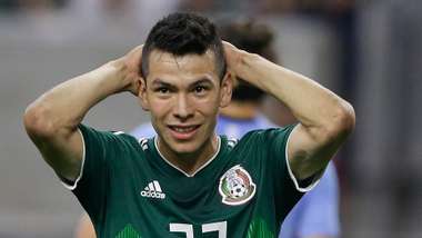 2019-02-07 Hirving Lozano