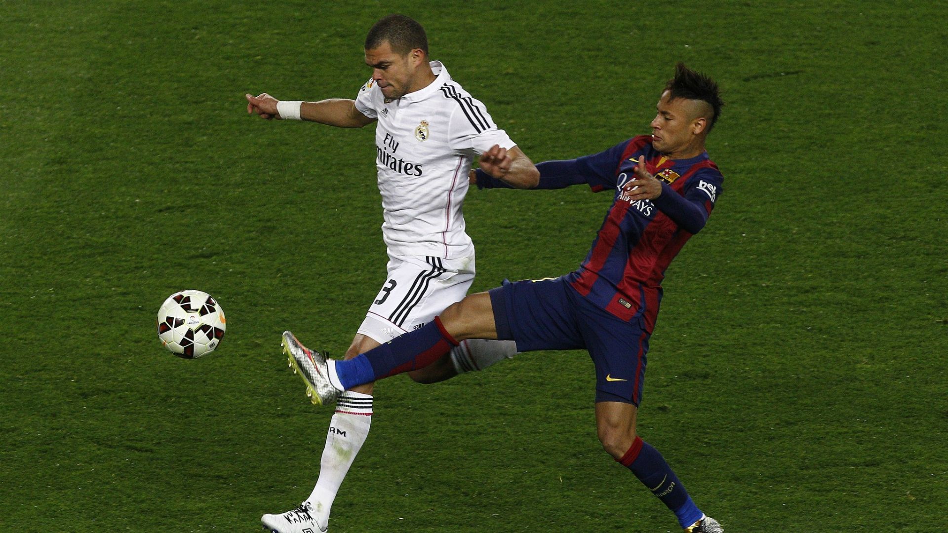 Pepe vs. Neymar, Real Madrid - Barcelona