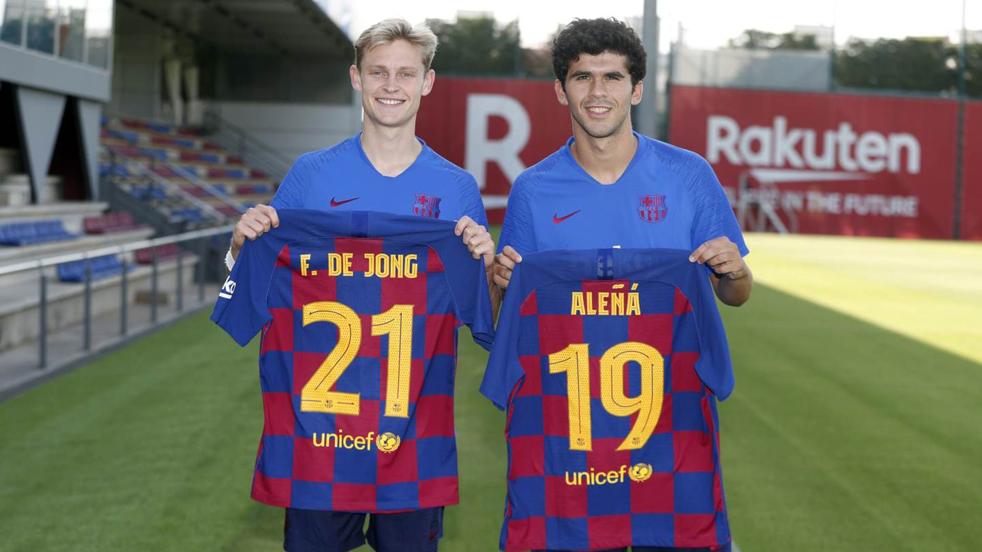 Frenkie de Jong Carles Alena FC Barcelona