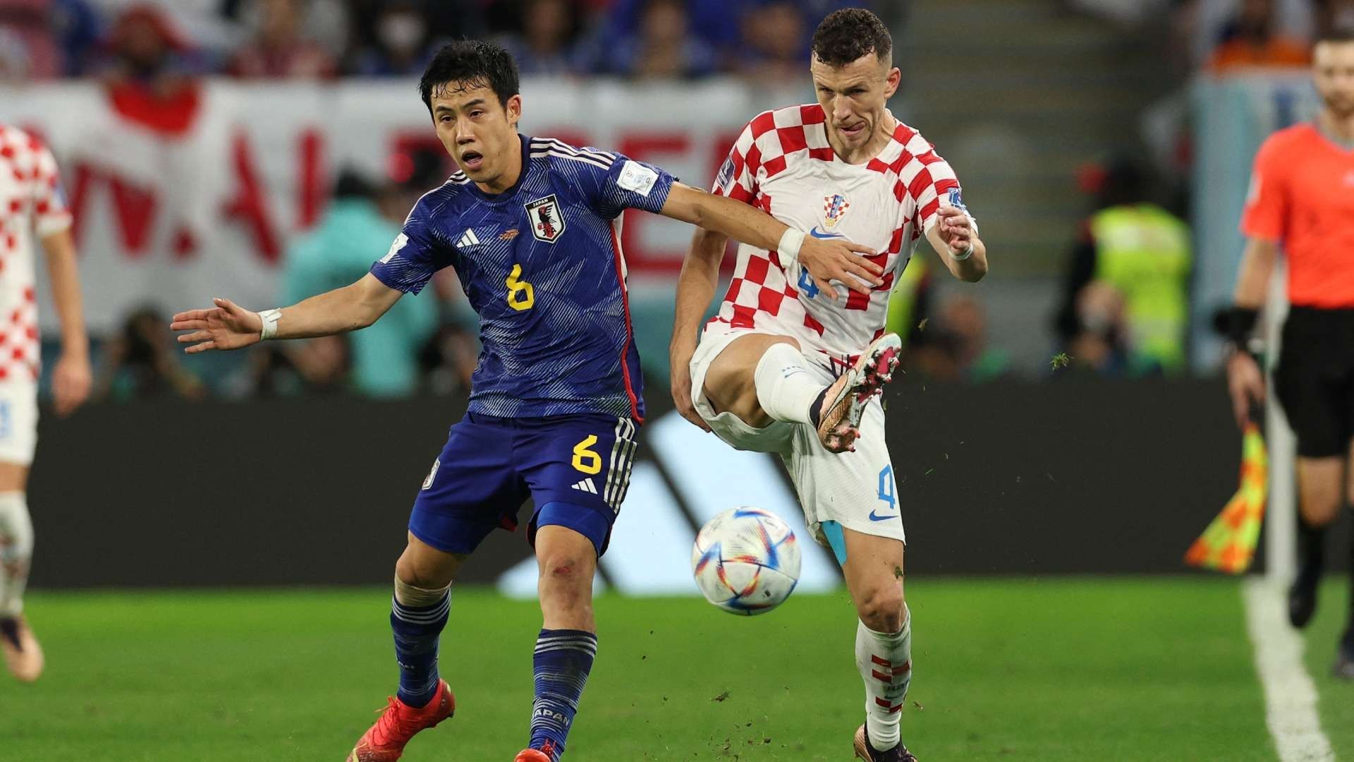 2022-12-05-japan-wataru-endo-croatia-perisic